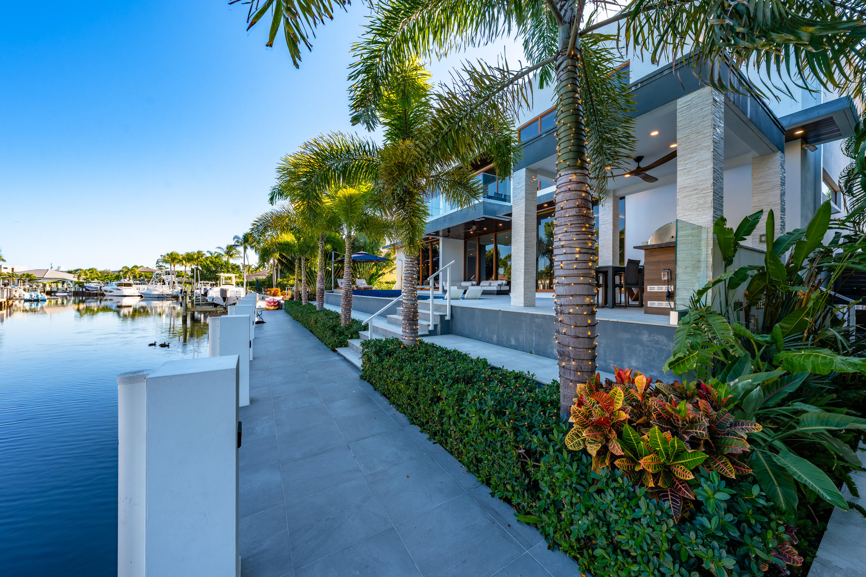2631 NE 48TH, Lighthouse Point FL 33064