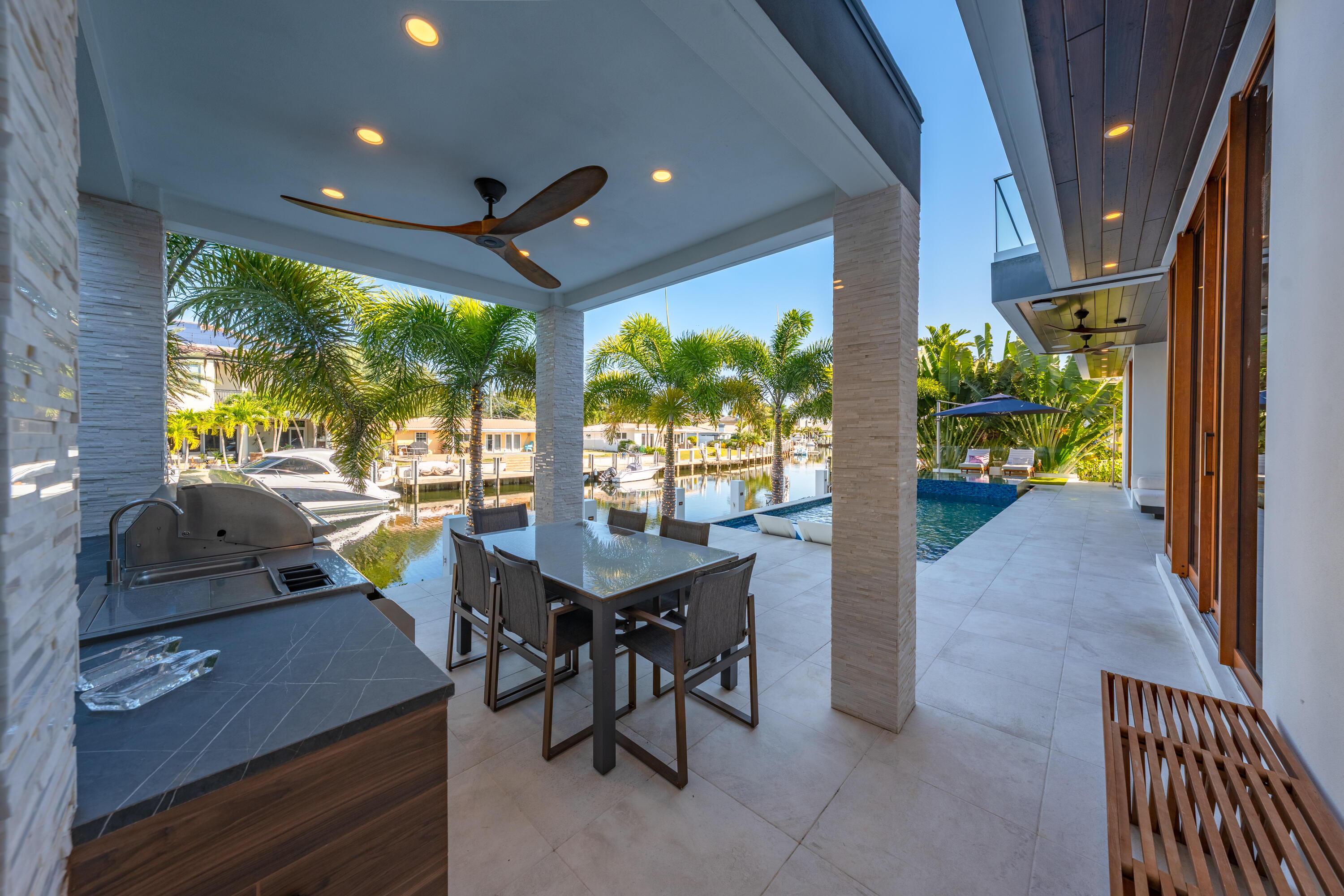 2631 NE 48TH, Lighthouse Point FL 33064