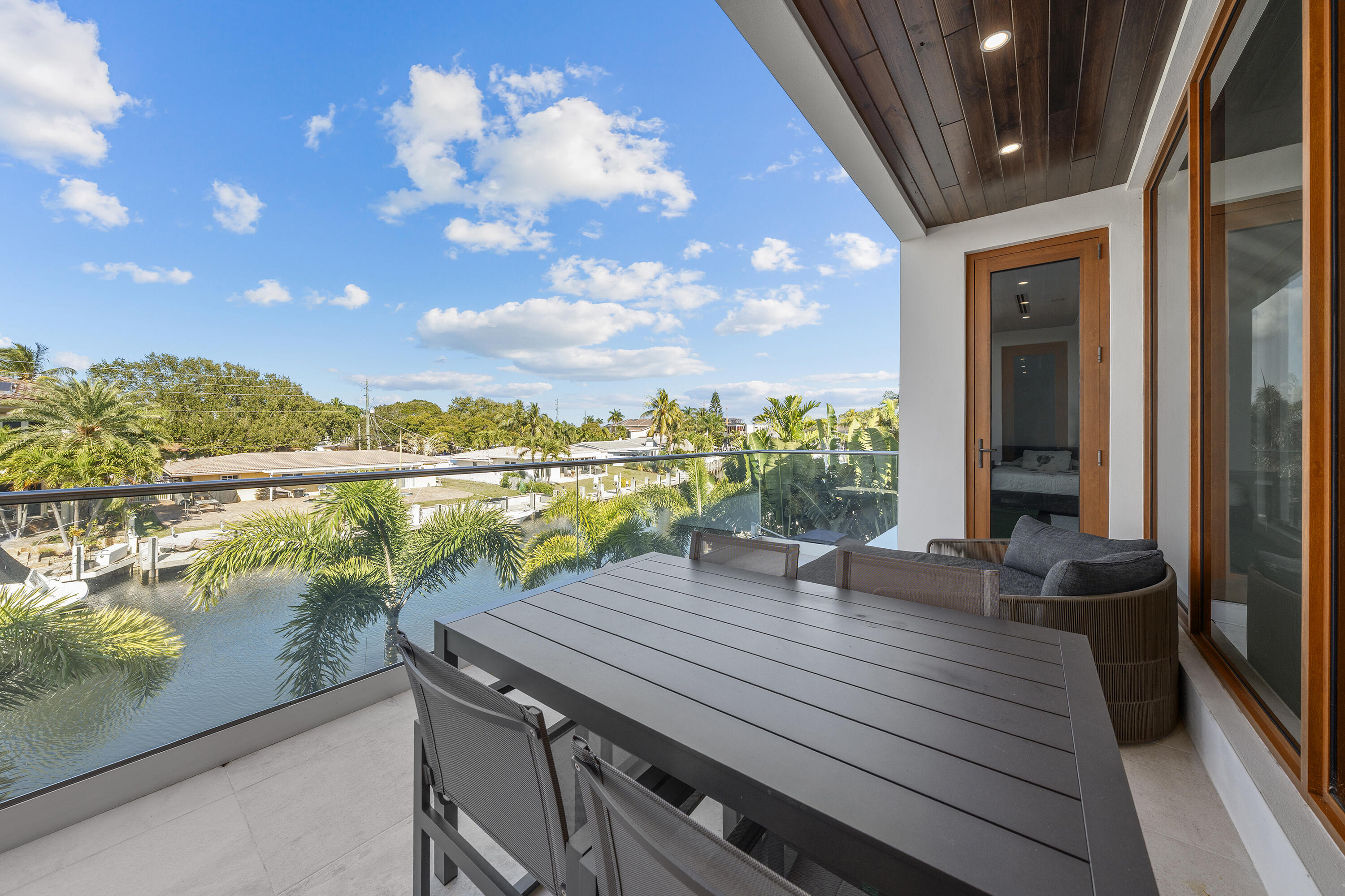 2631 NE 48TH, Lighthouse Point FL 33064