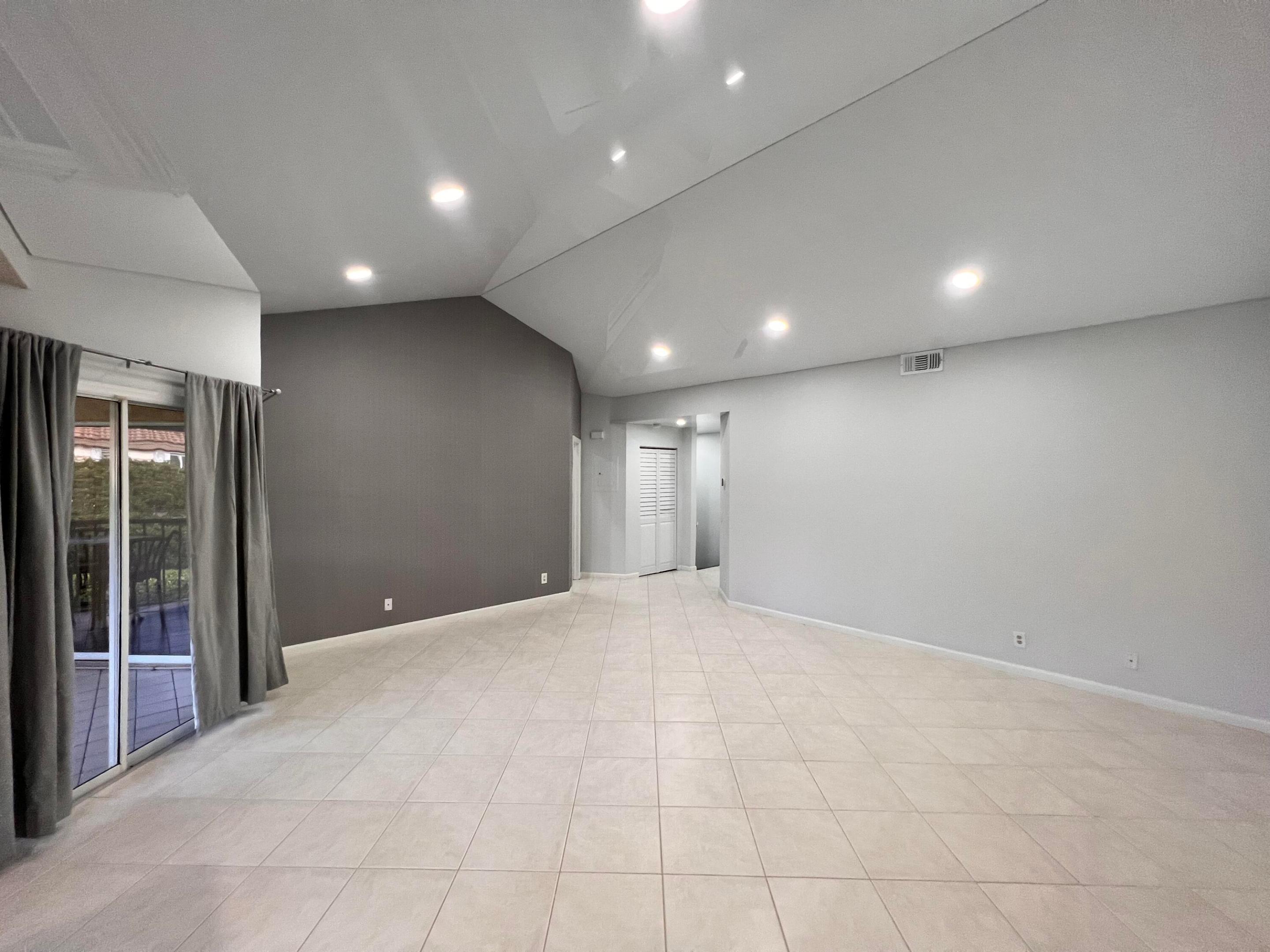 6614 VIA REGINA, Boca Raton FL 33433