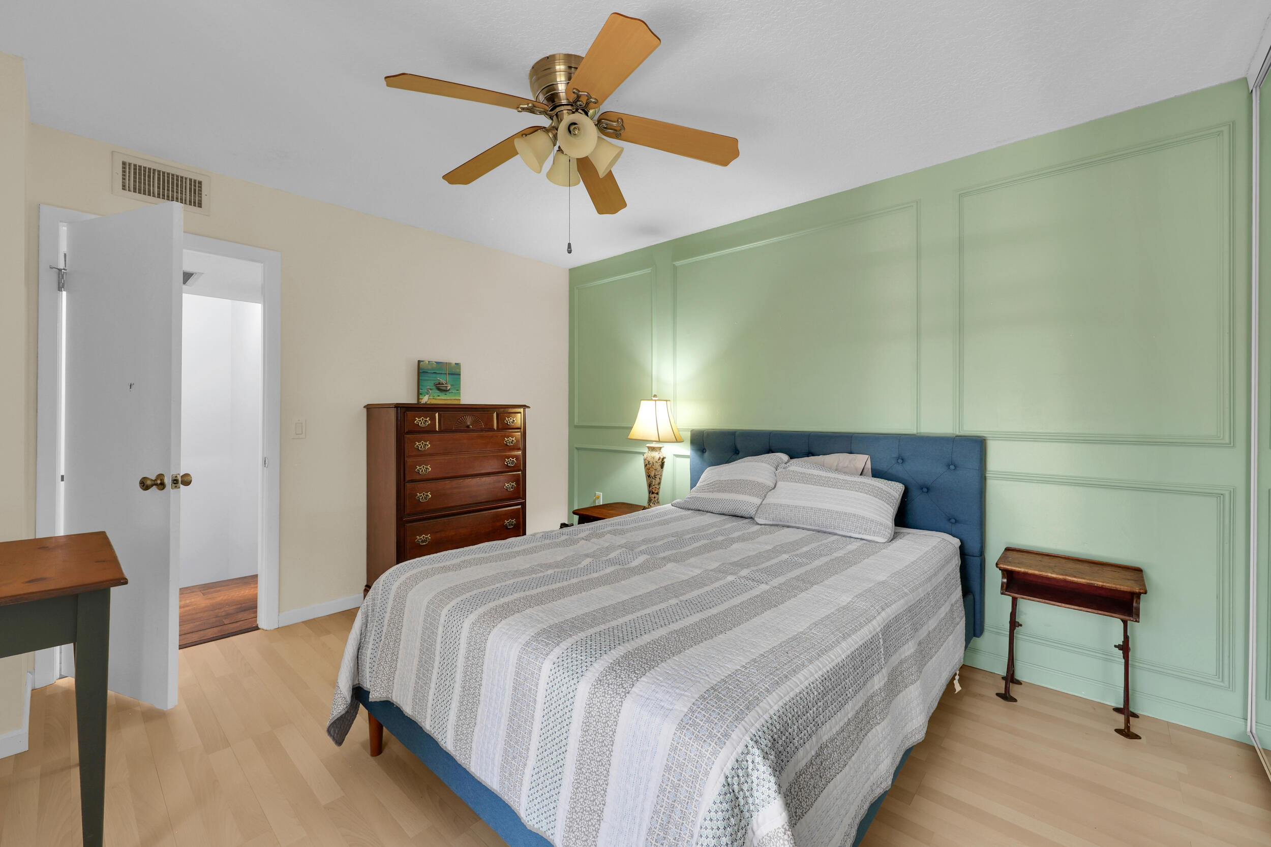 1119 11th, Palm Beach Gardens FL 33418