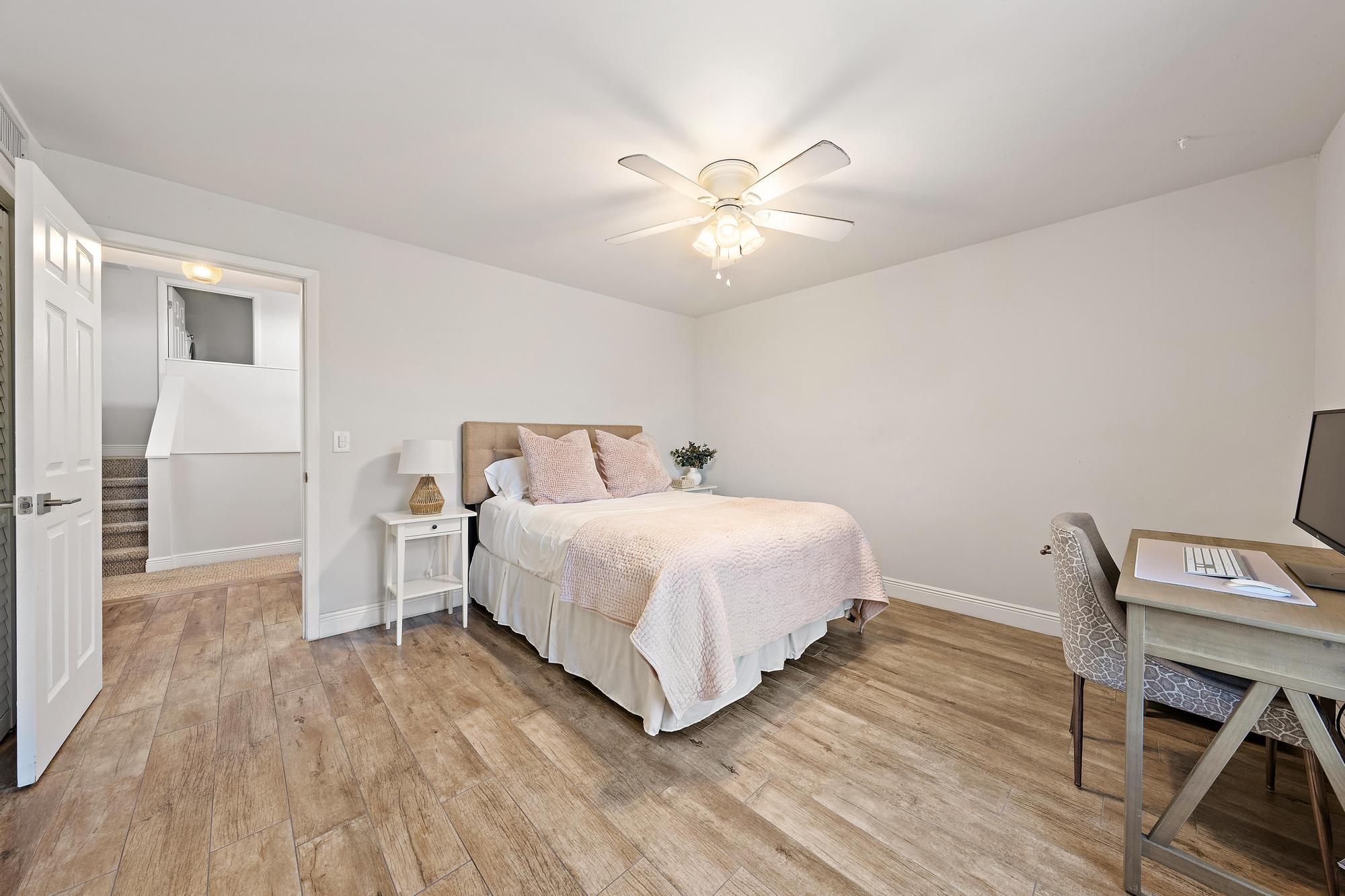 388 Golfview #H, North Palm Beach FL 33408
