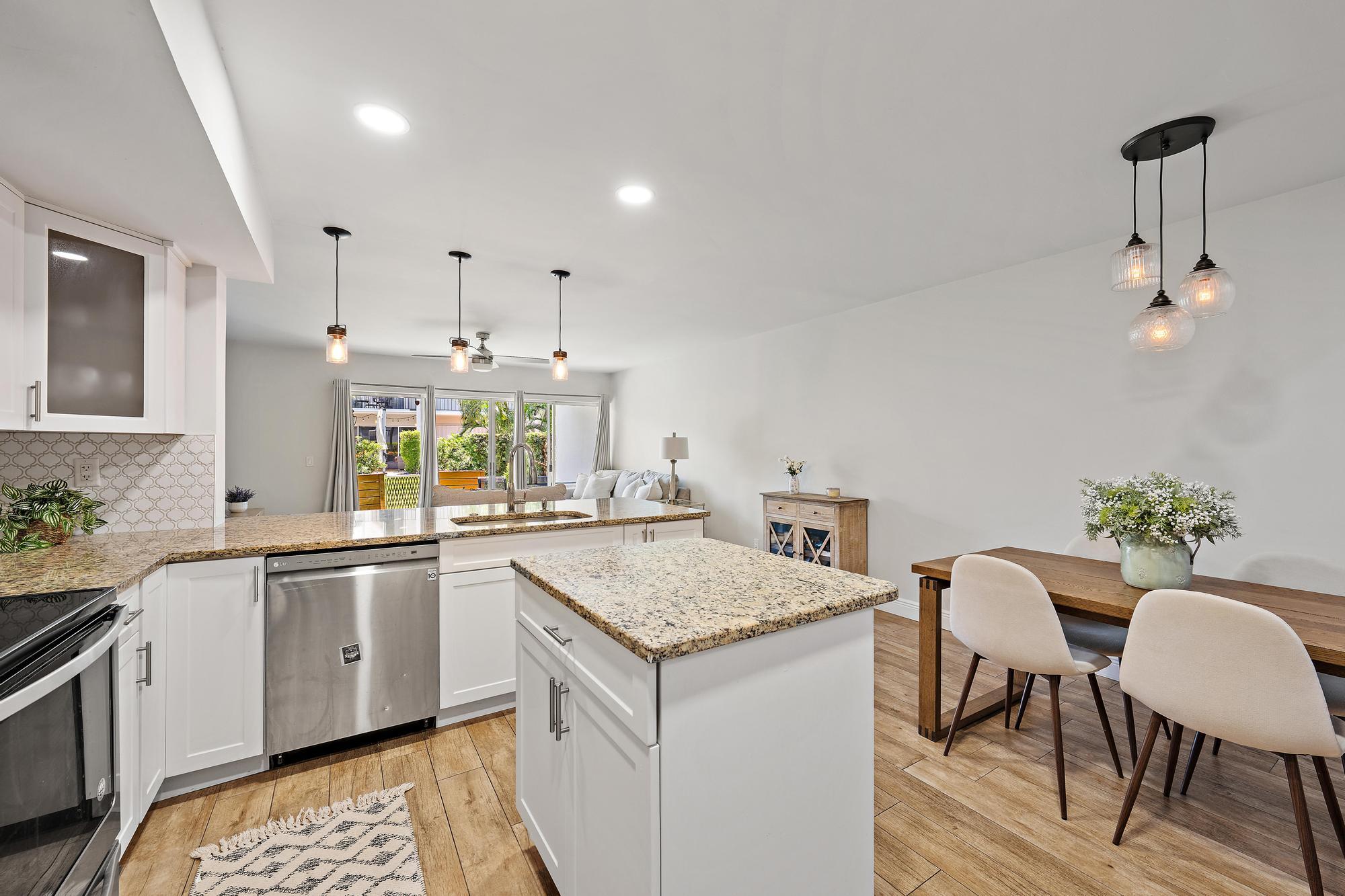 388 Golfview #H, North Palm Beach FL 33408