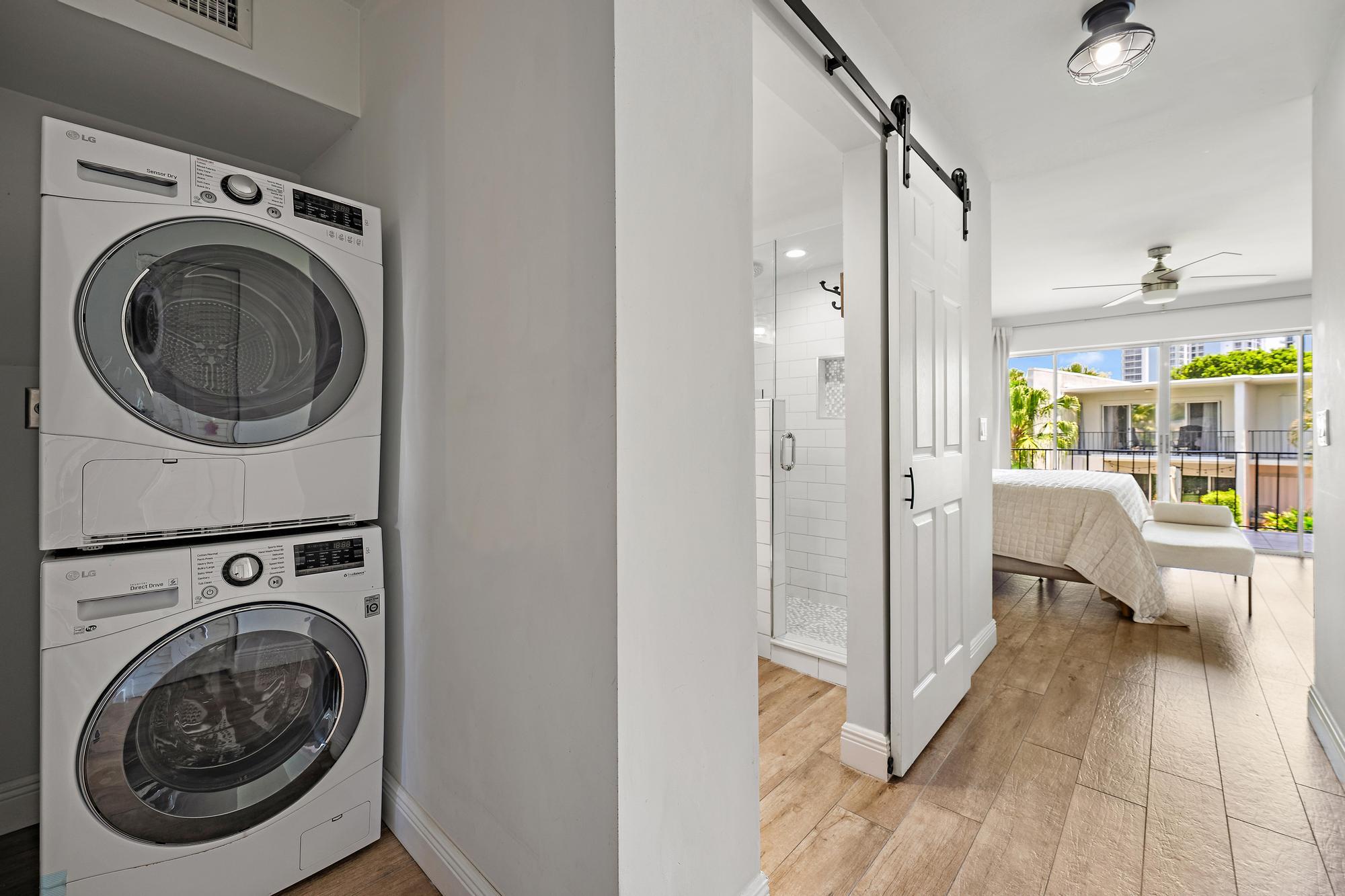 388 Golfview #H, North Palm Beach FL 33408
