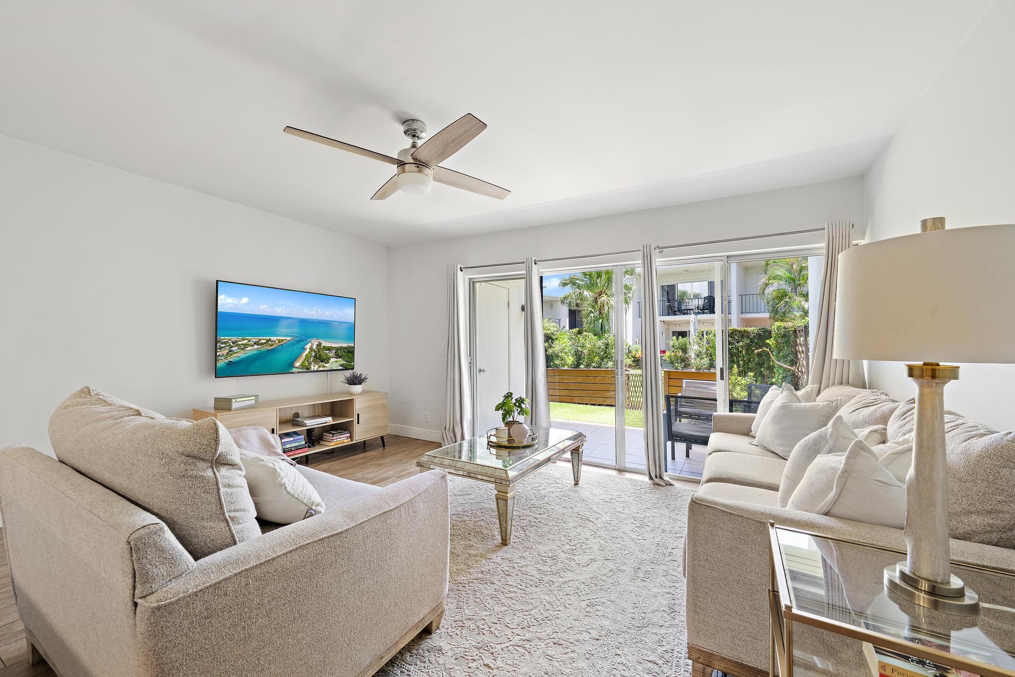 388 Golfview #H, North Palm Beach FL 33408