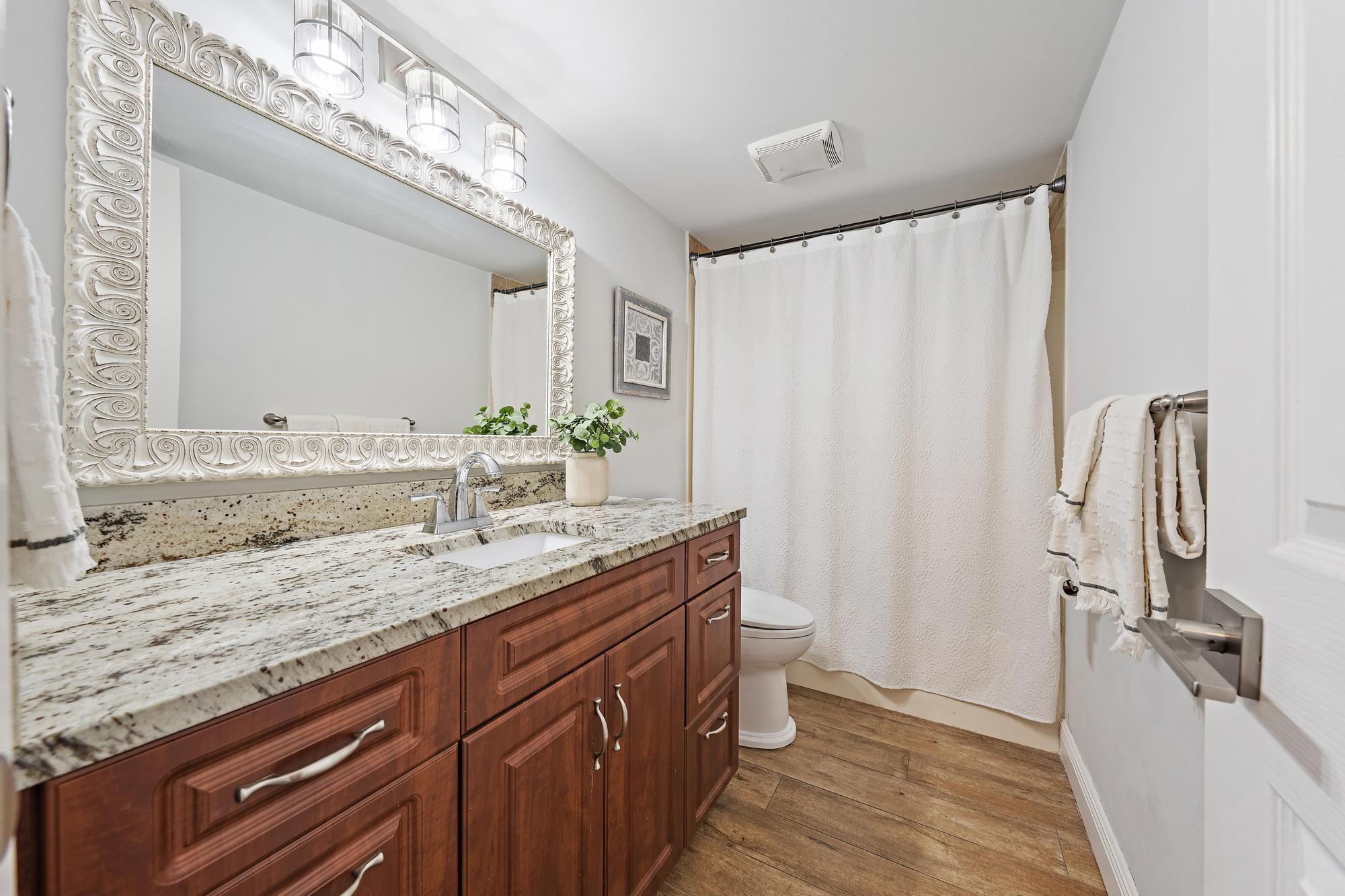 388 Golfview #H, North Palm Beach FL 33408