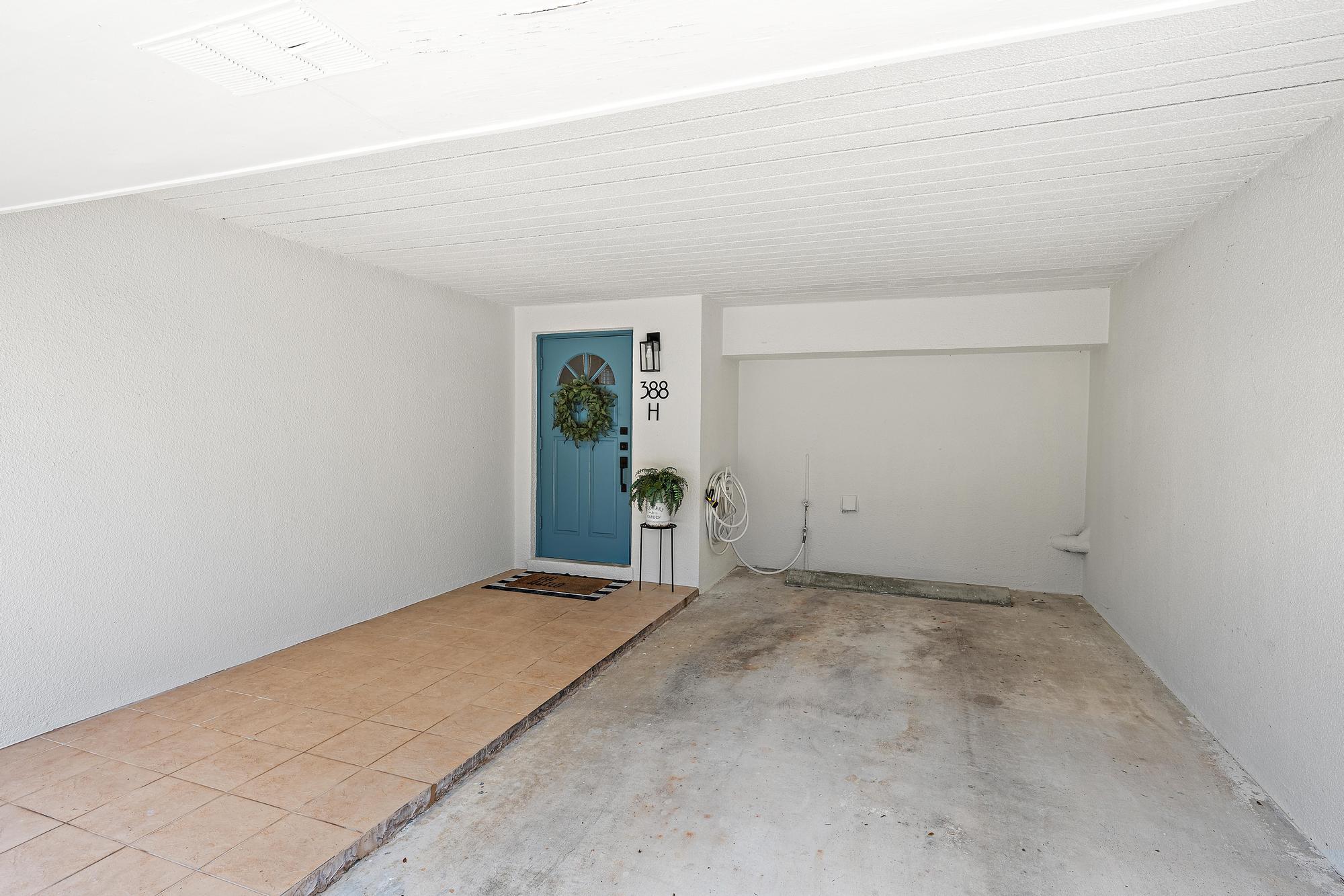 388 Golfview #H, North Palm Beach FL 33408