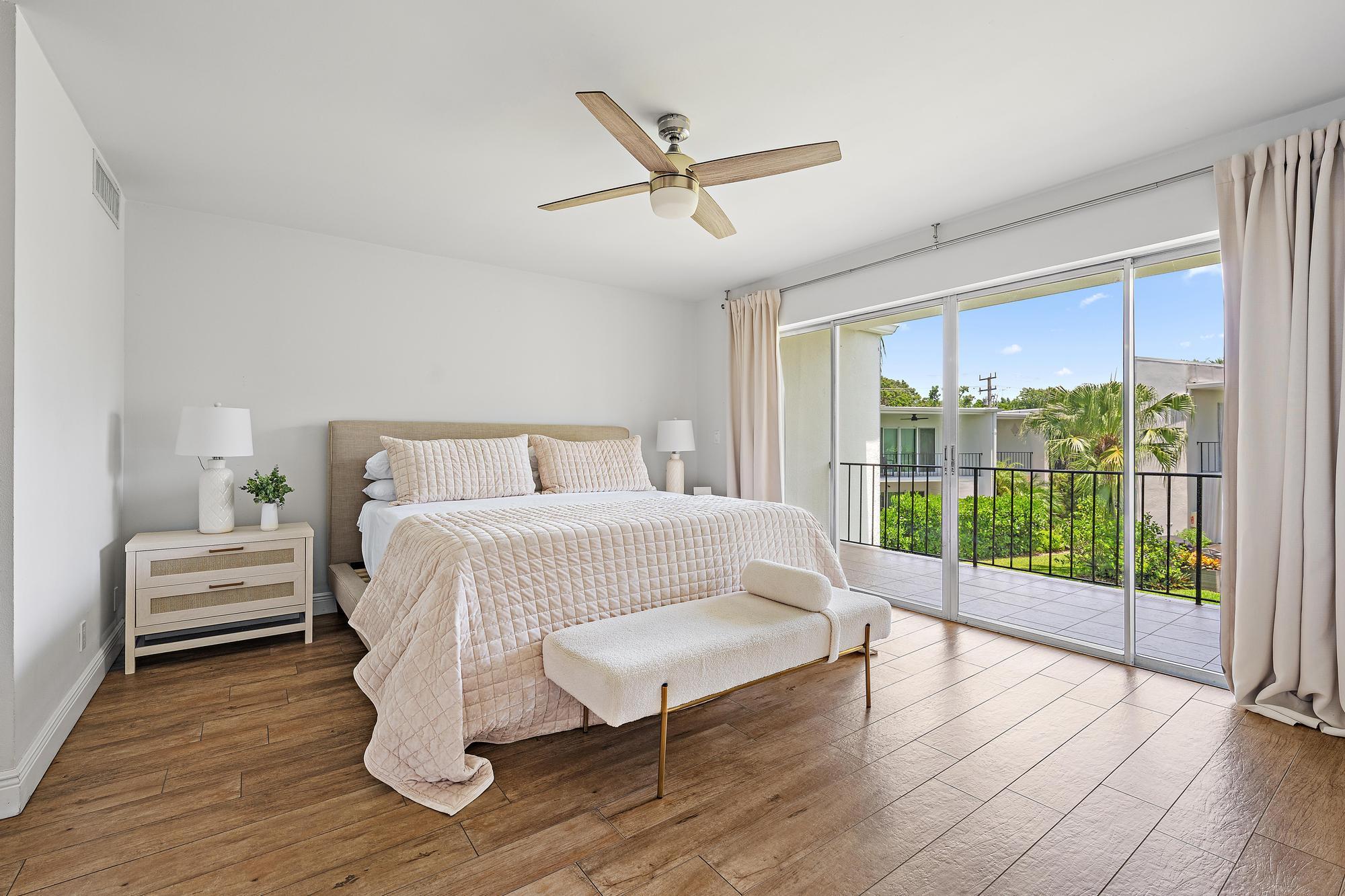388 Golfview #H, North Palm Beach FL 33408