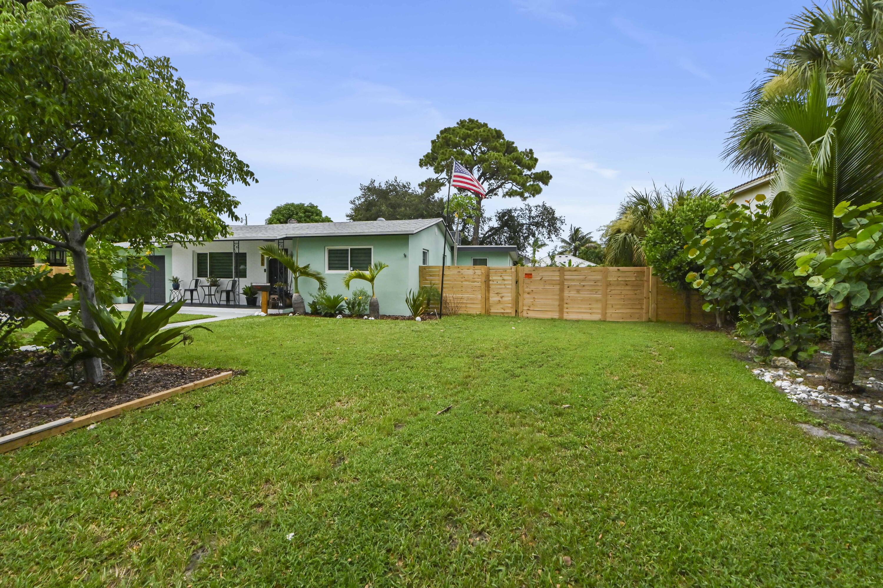 415 Park, Lake Park FL 33403