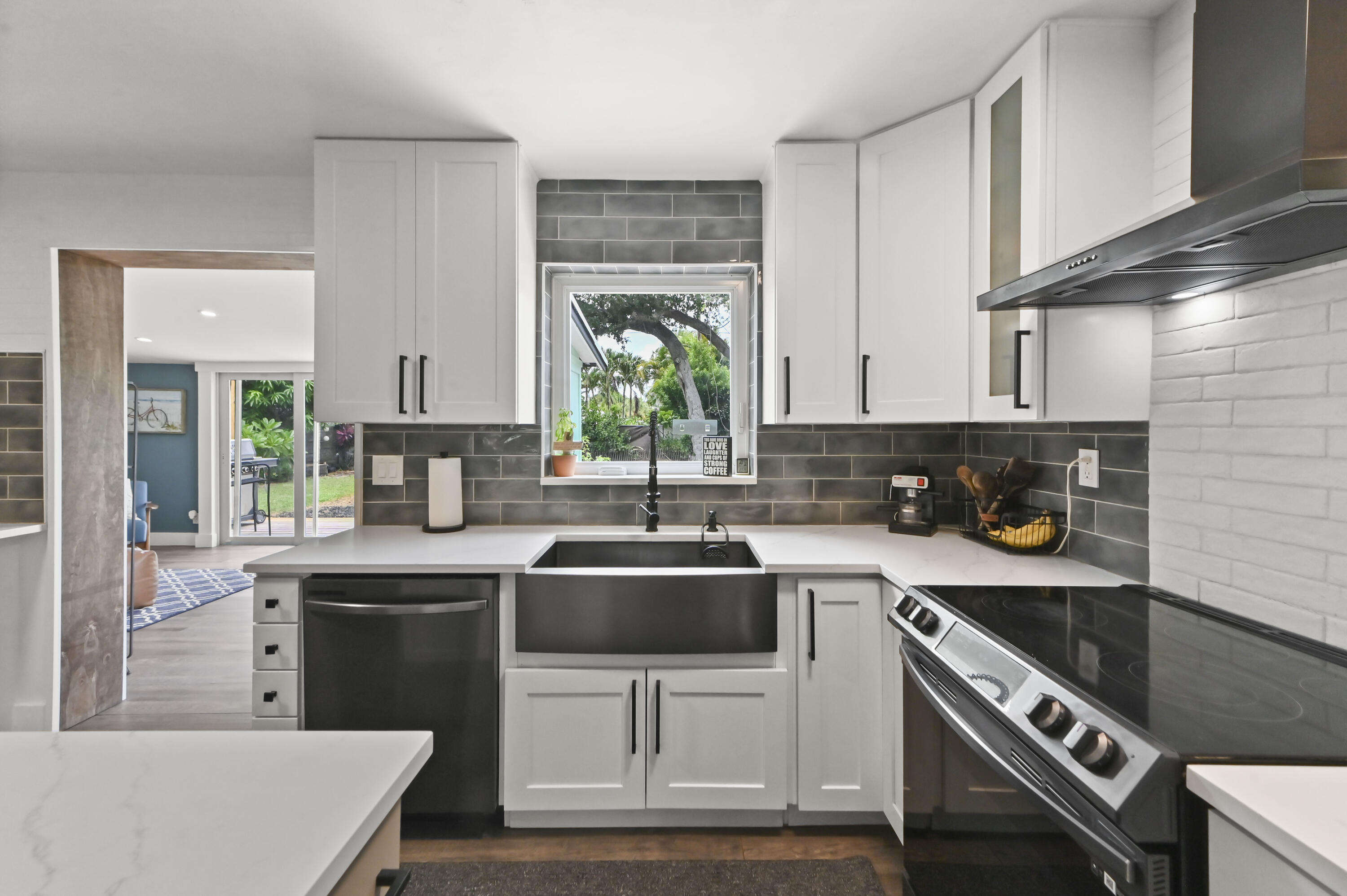 415 Park, Lake Park FL 33403