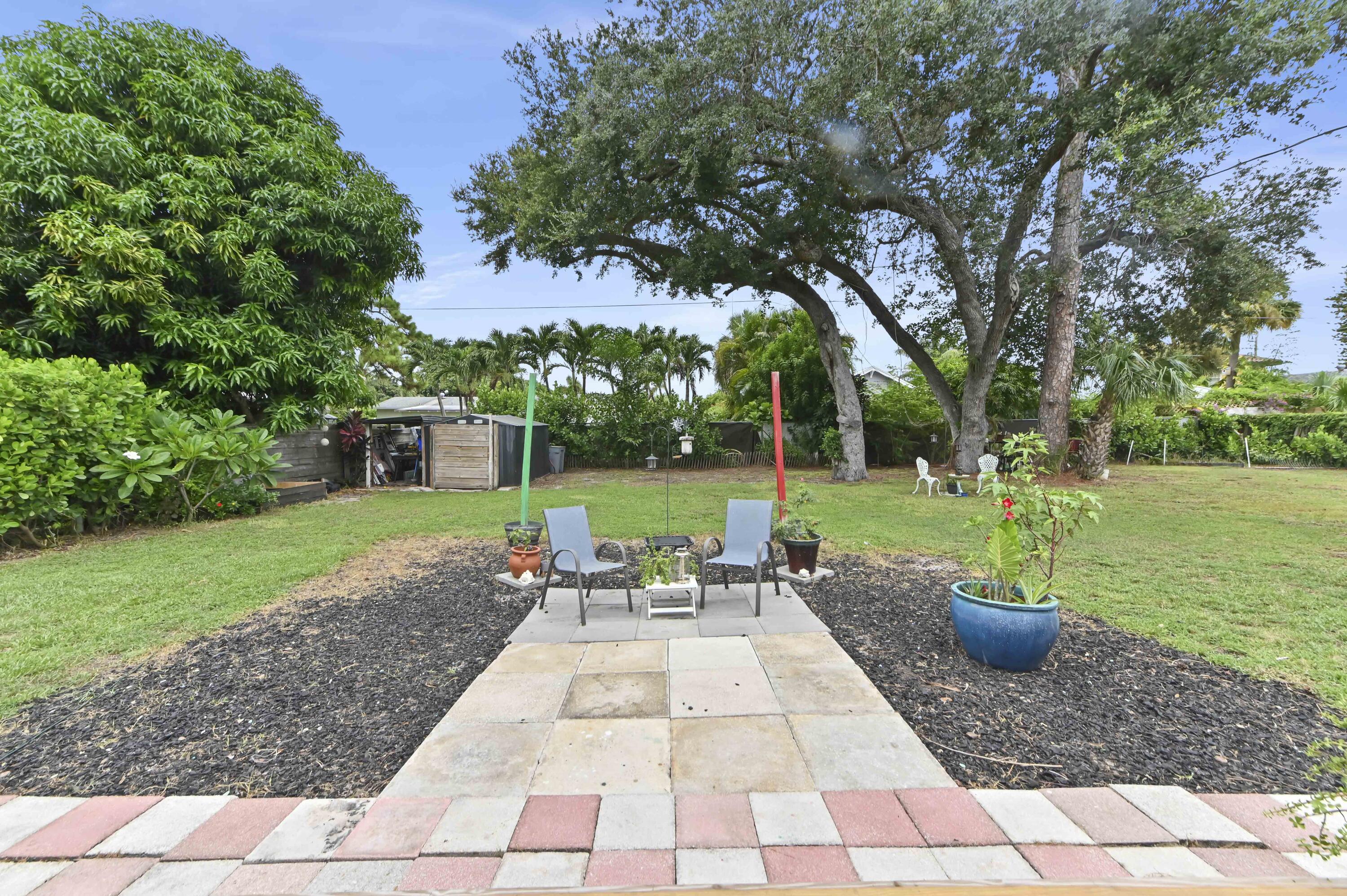 415 Park, Lake Park FL 33403