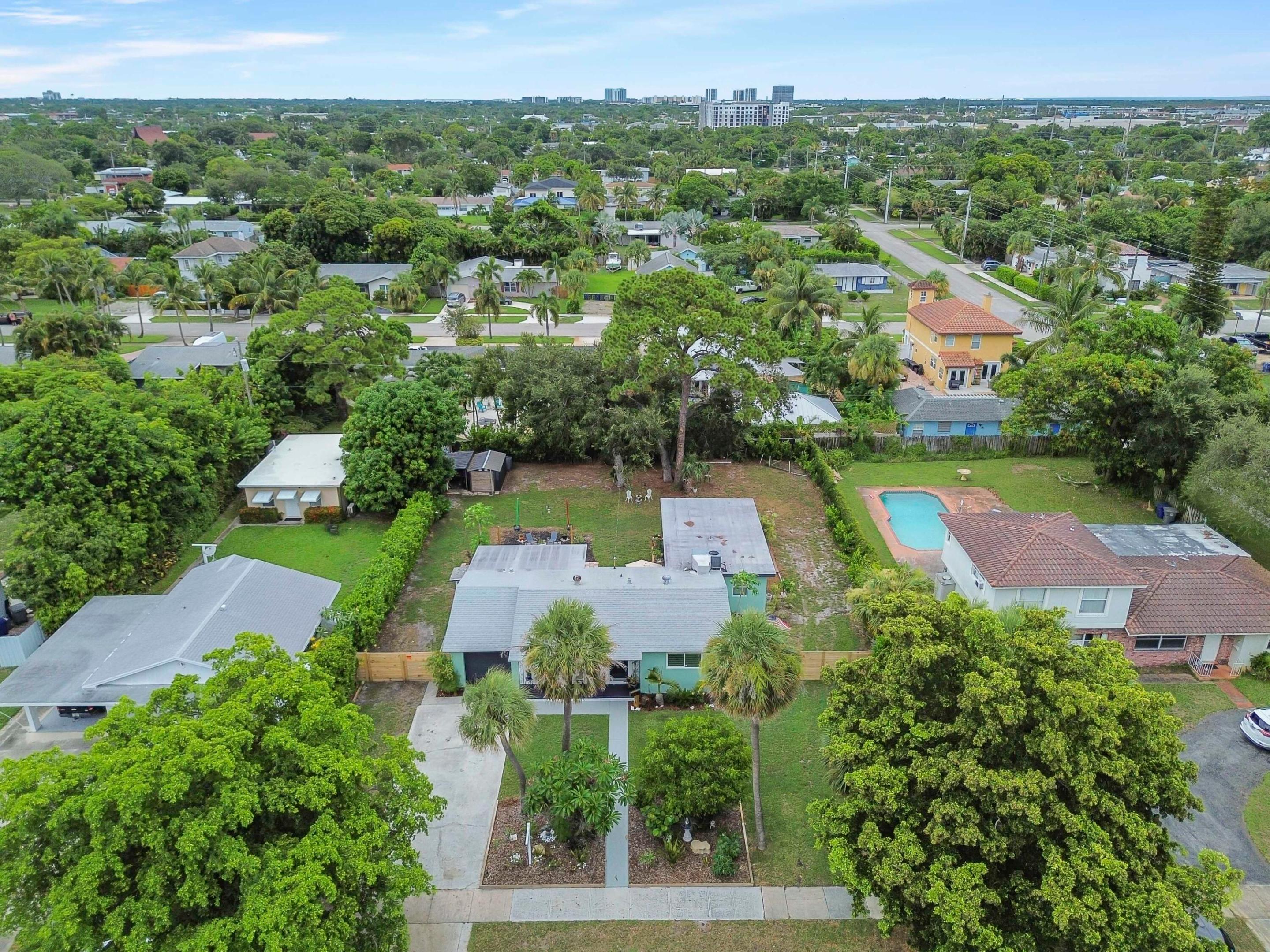 415 Park, Lake Park FL 33403