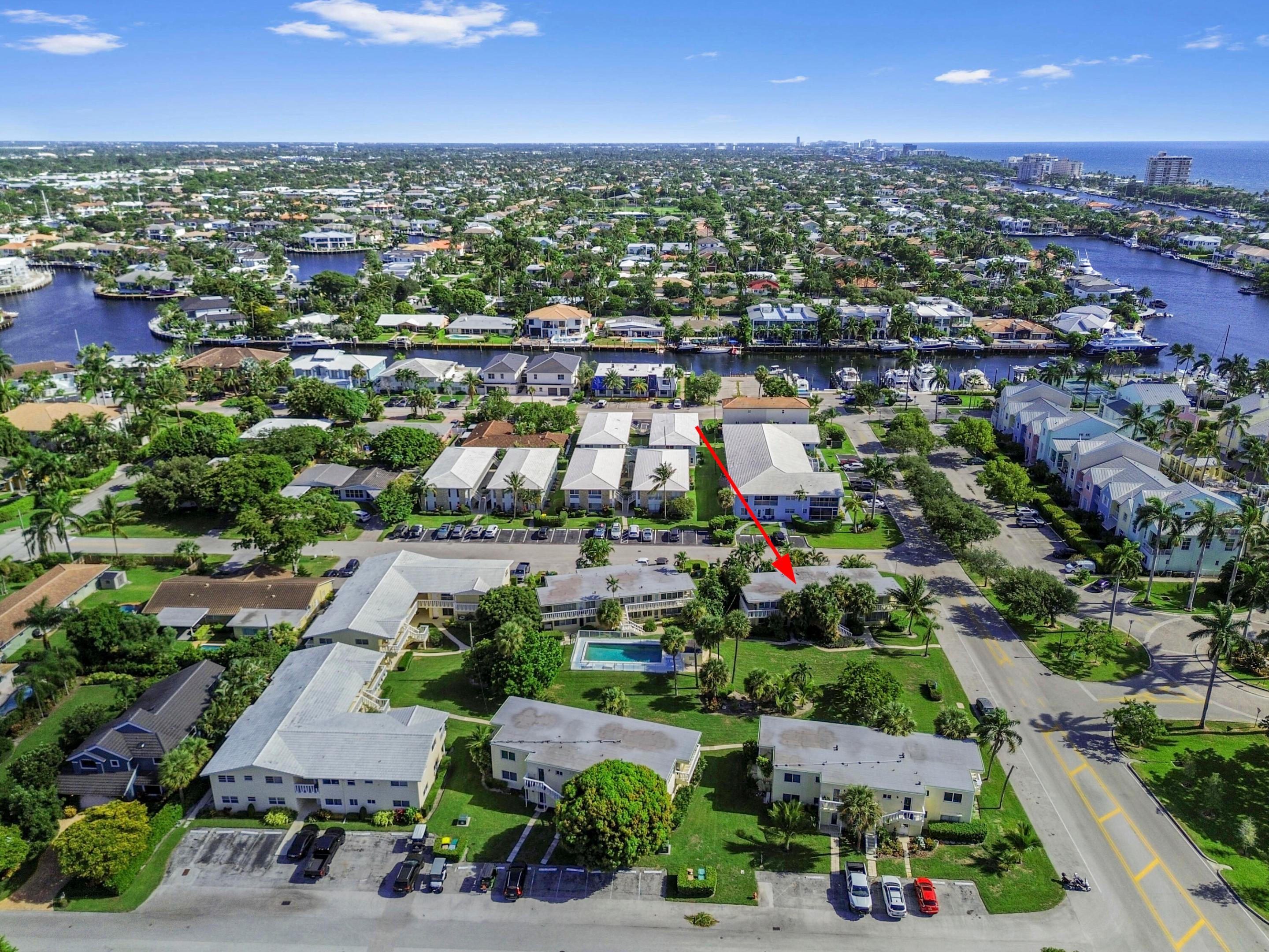2755 NE 28th #F-1, Lighthouse Point FL 33064