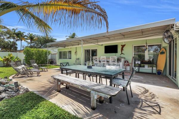 804 N Cinnamon, North Palm Beach FL 33408