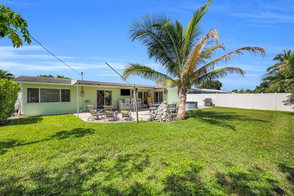 804 N Cinnamon, North Palm Beach FL 33408