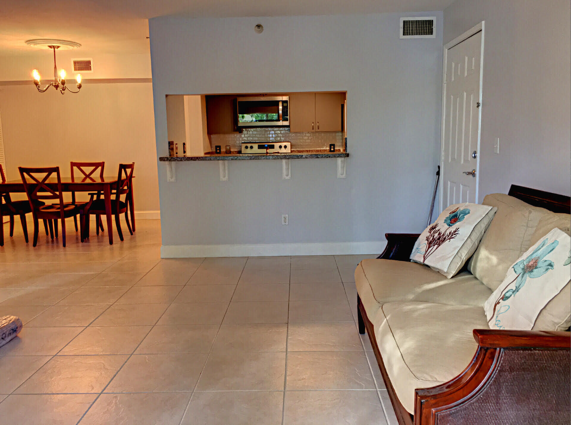 160 YACHT CLUB #210, Hypoluxo FL 33462