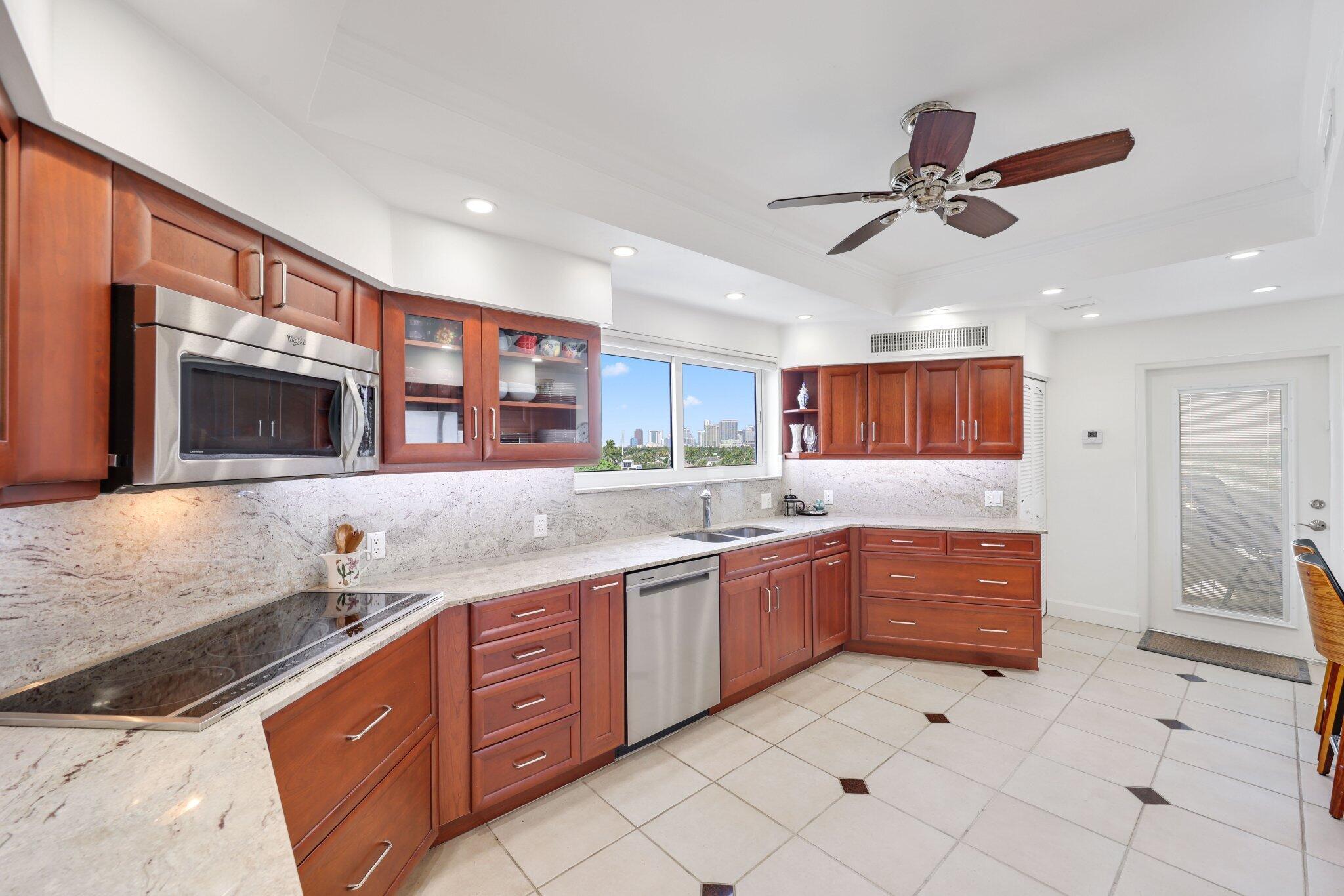 333 SUNSET #501, Fort Lauderdale FL 33301