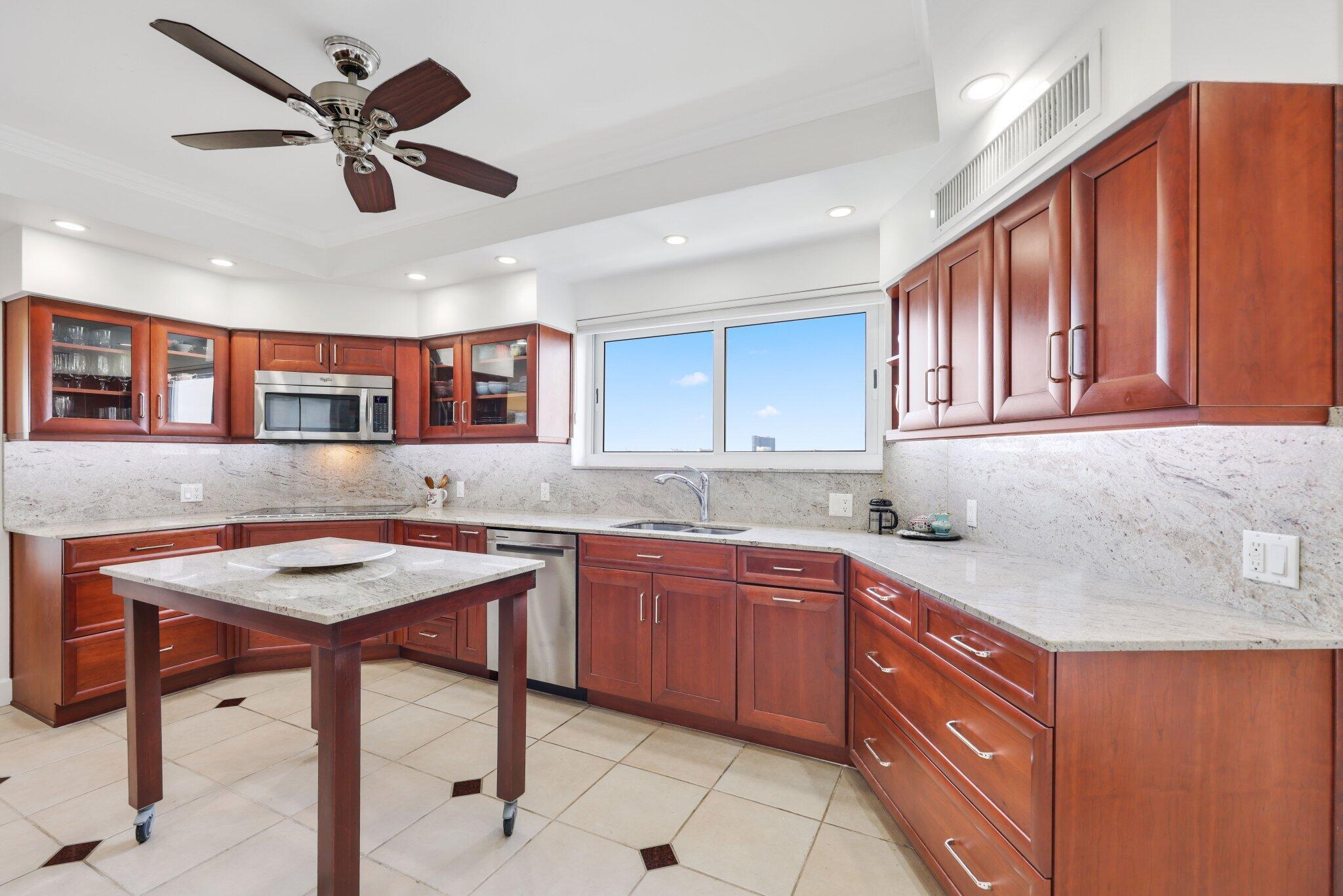 333 SUNSET #501, Fort Lauderdale FL 33301