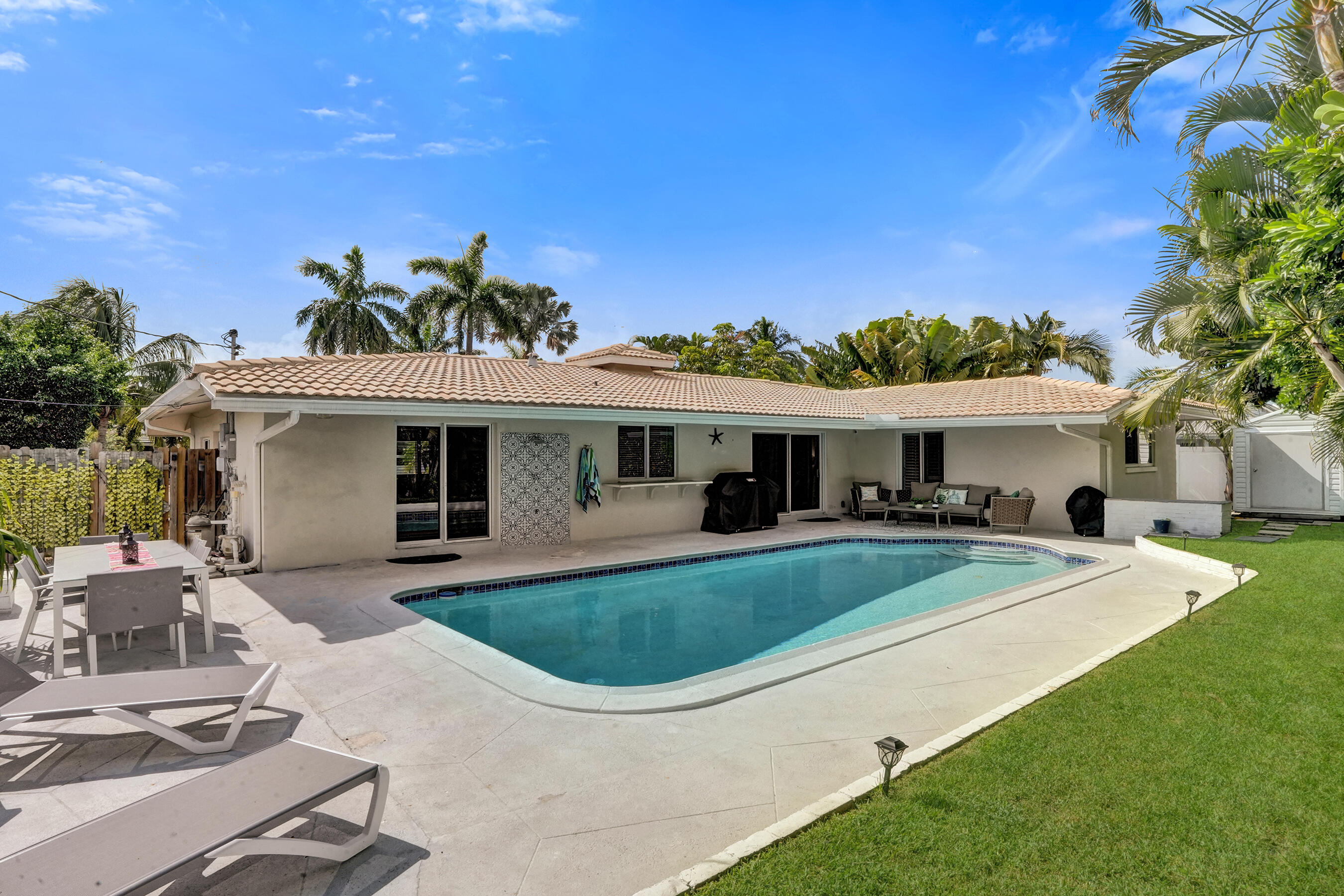 5707 NE 16TH, Fort Lauderdale FL 33334