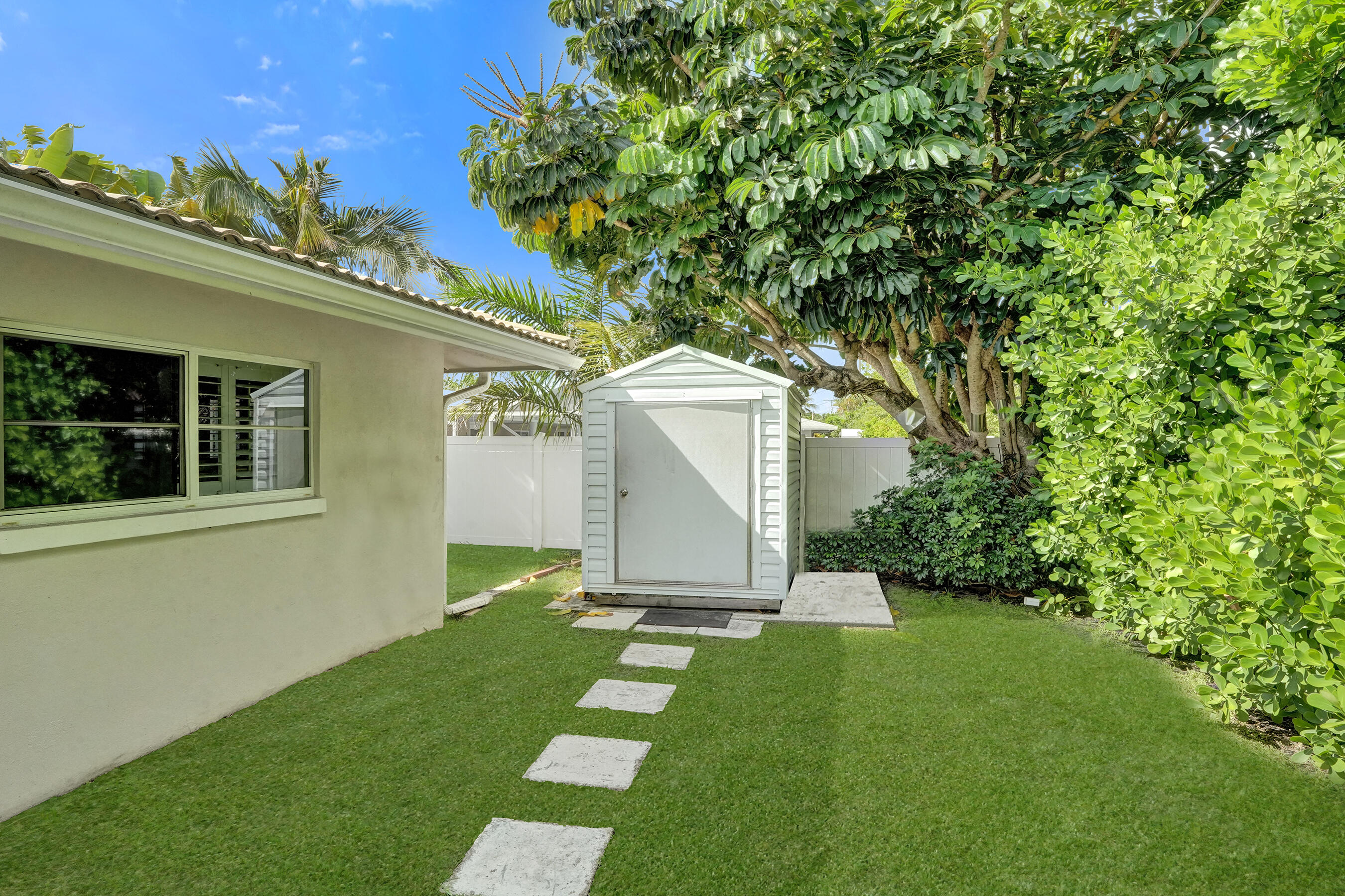 5707 NE 16TH, Fort Lauderdale FL 33334
