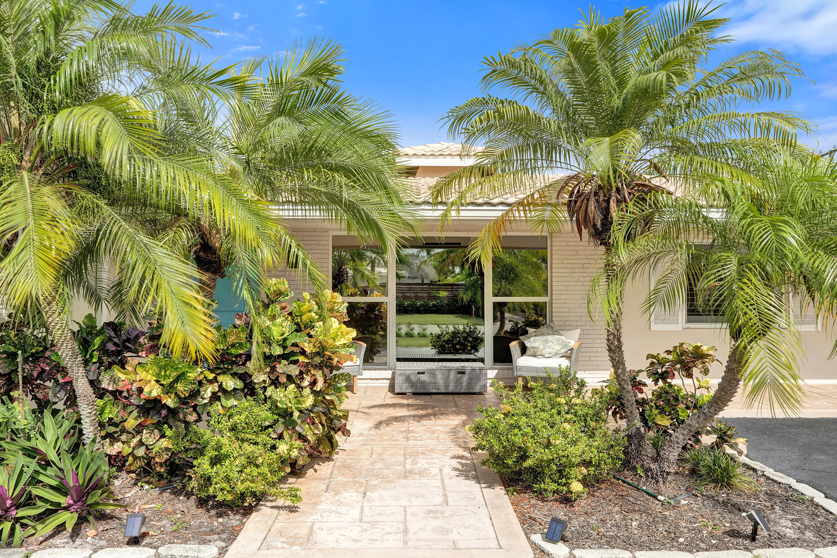 5707 NE 16TH, Fort Lauderdale FL 33334