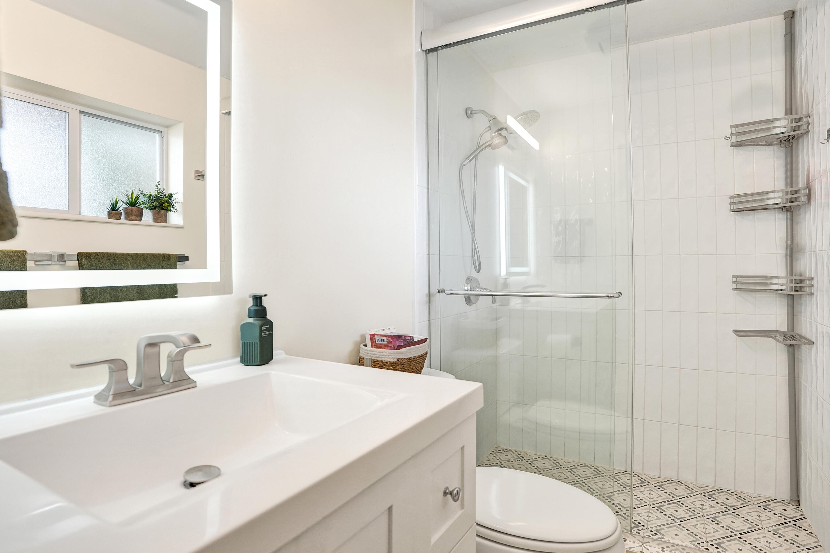 5707 NE 16TH, Fort Lauderdale FL 33334