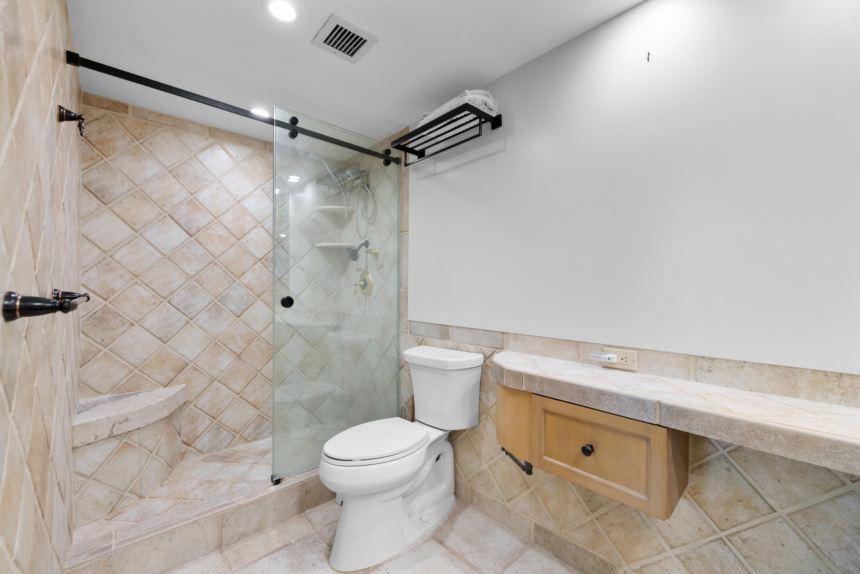 1201 RIVER REACH #202, Fort Lauderdale FL 33315