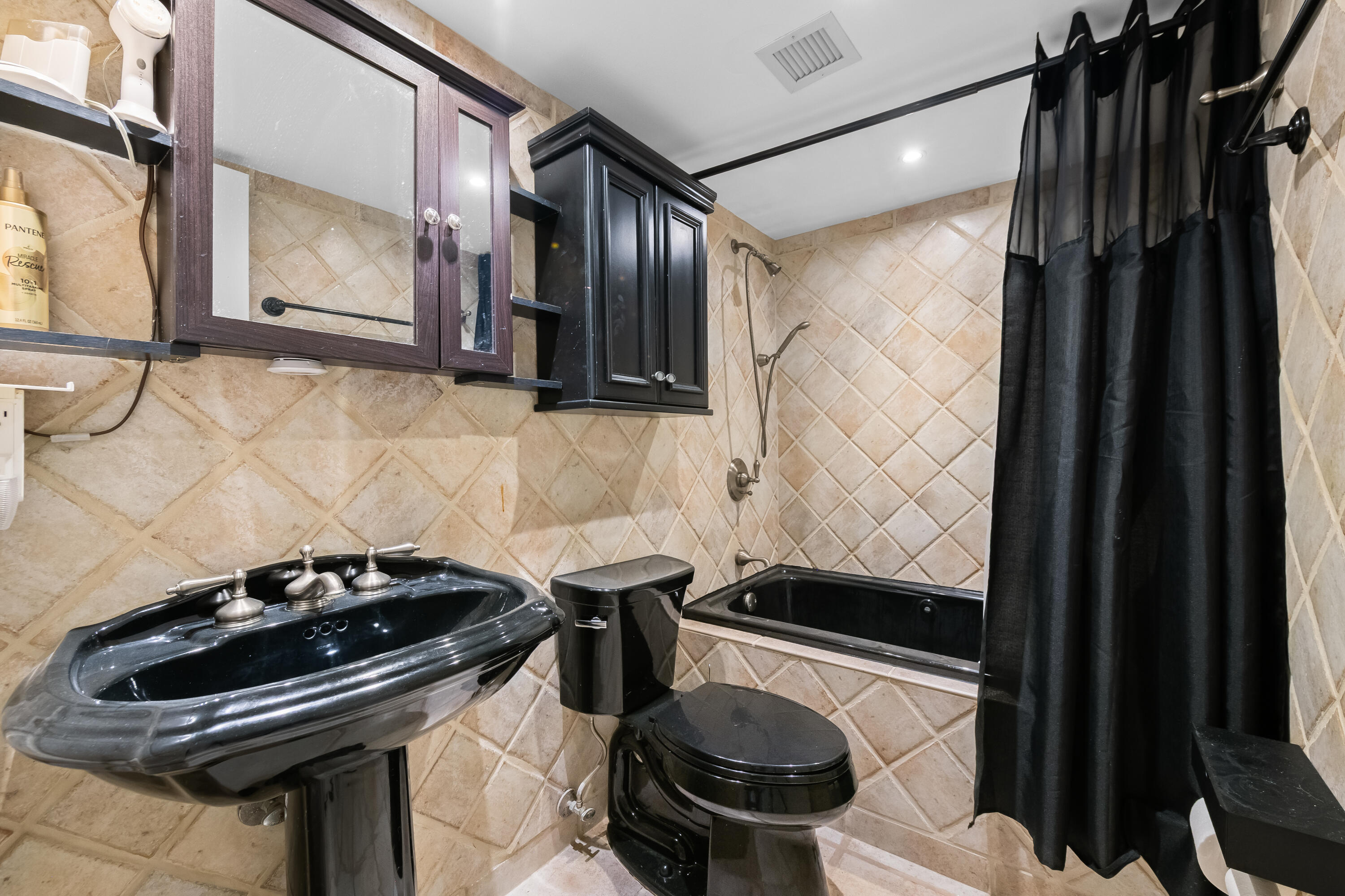 1201 RIVER REACH #202, Fort Lauderdale FL 33315