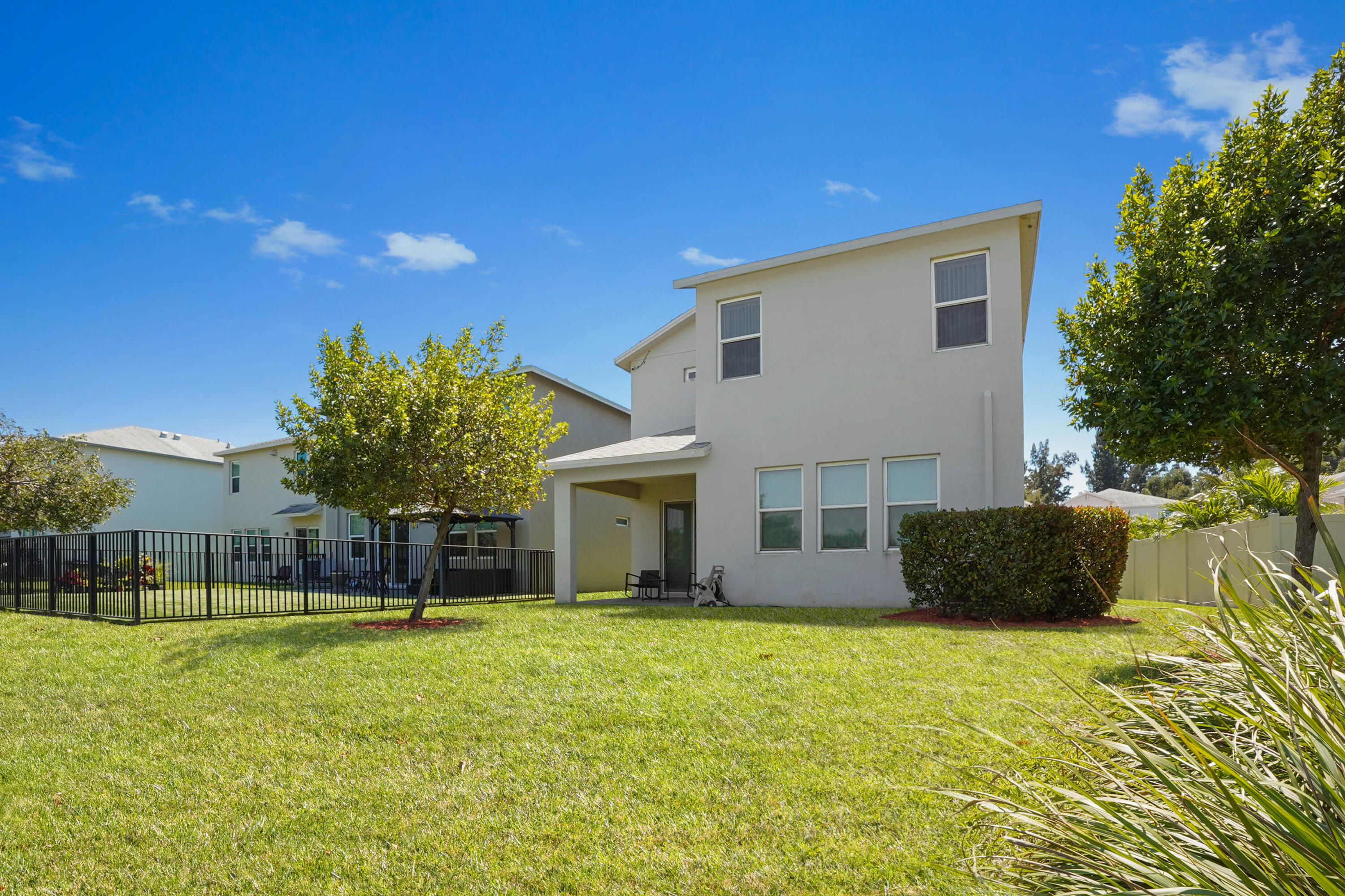 1826 Lake Cove, Lake Worth FL 33460