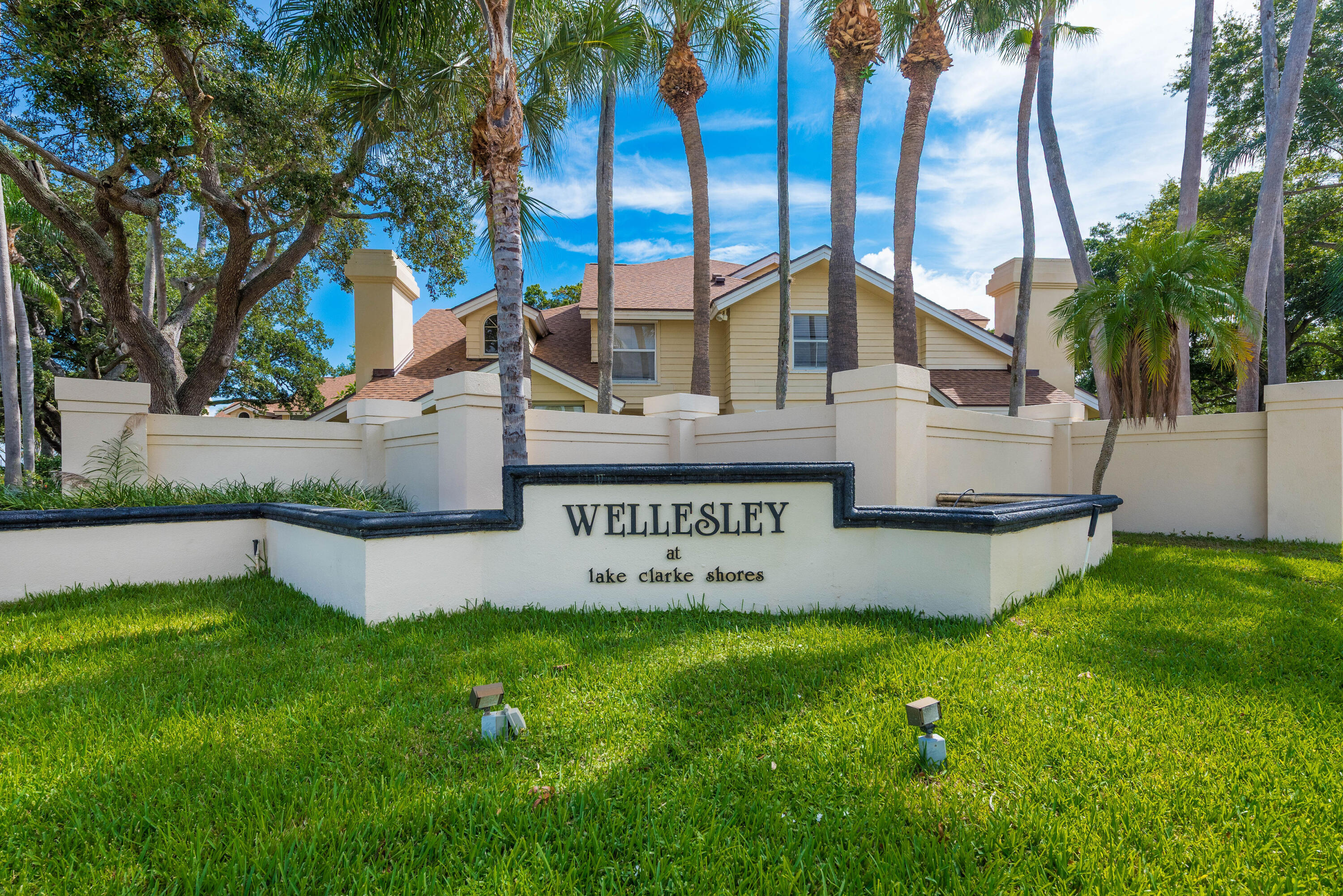 8135 Bridgewater #35C, Lake Clarke Shores FL 33406