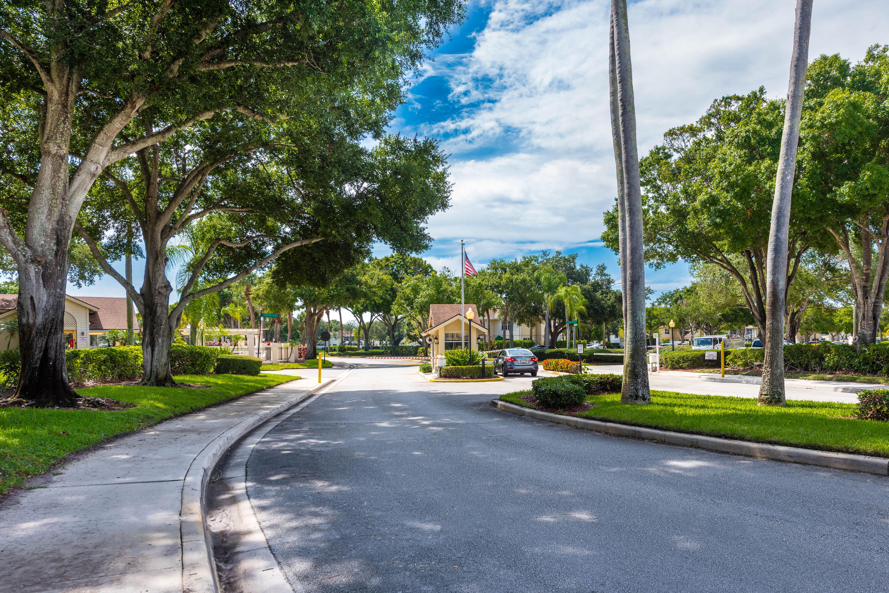 8135 Bridgewater #35C, Lake Clarke Shores FL 33406