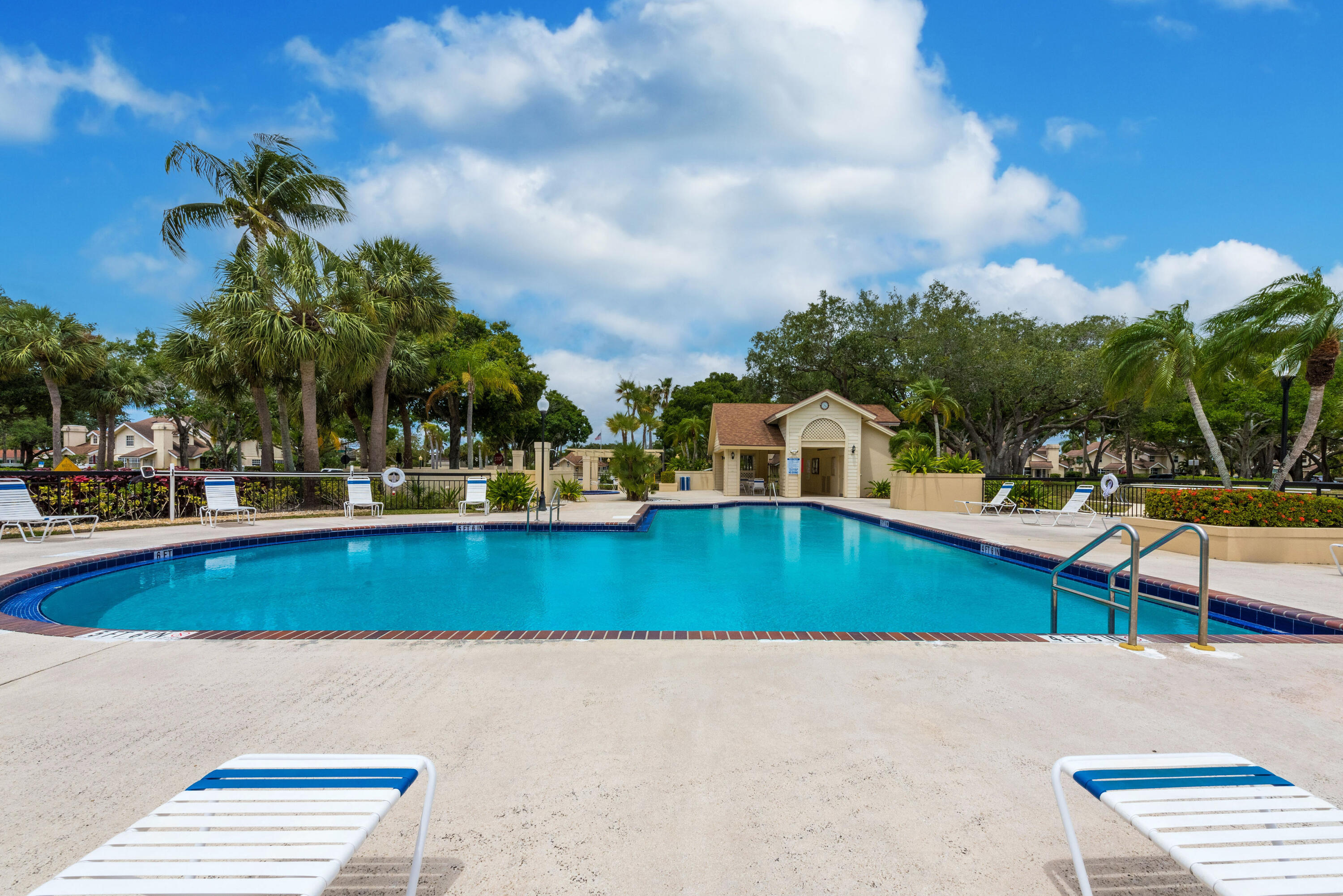 8135 Bridgewater #35C, Lake Clarke Shores FL 33406