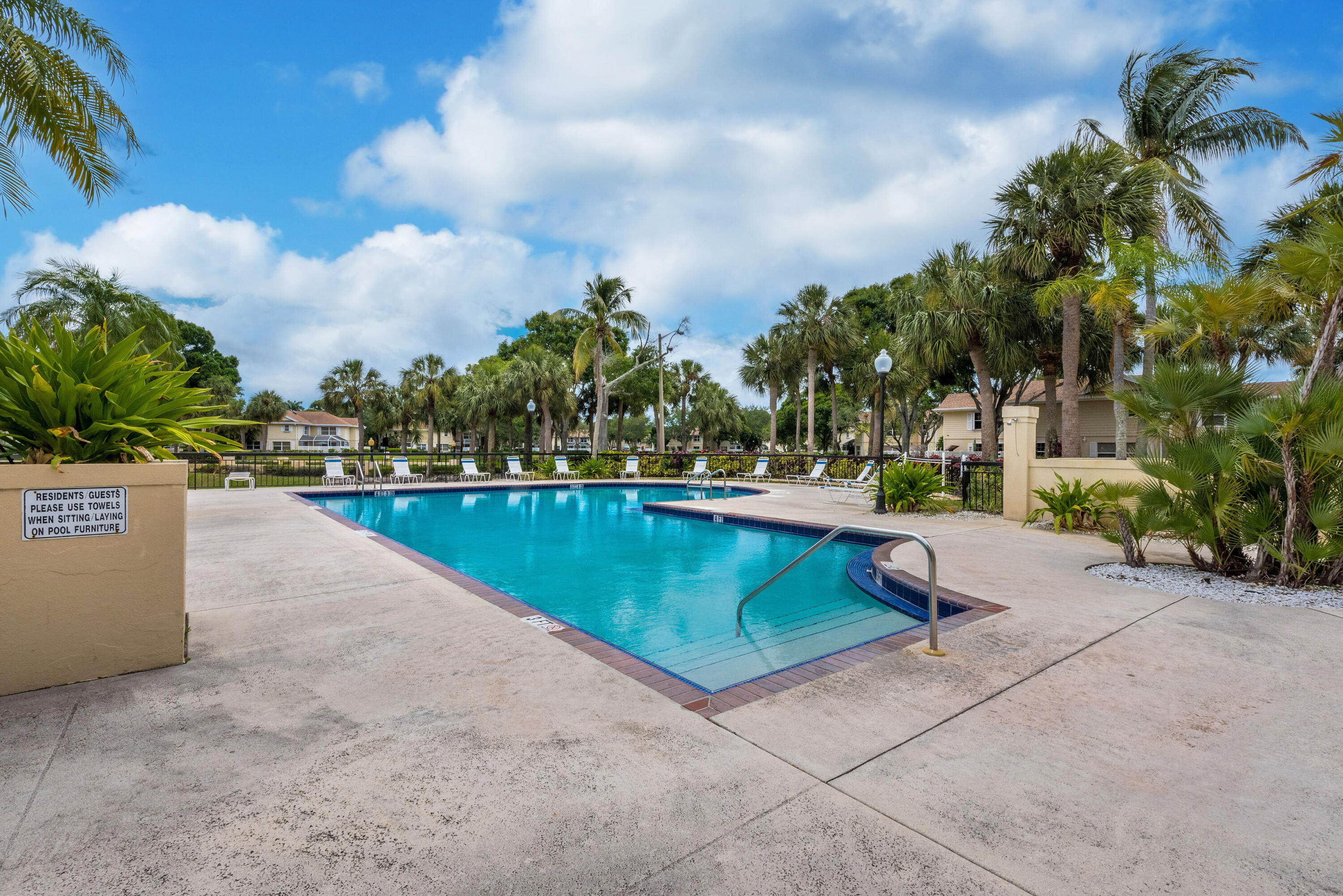 8135 Bridgewater #35C, Lake Clarke Shores FL 33406