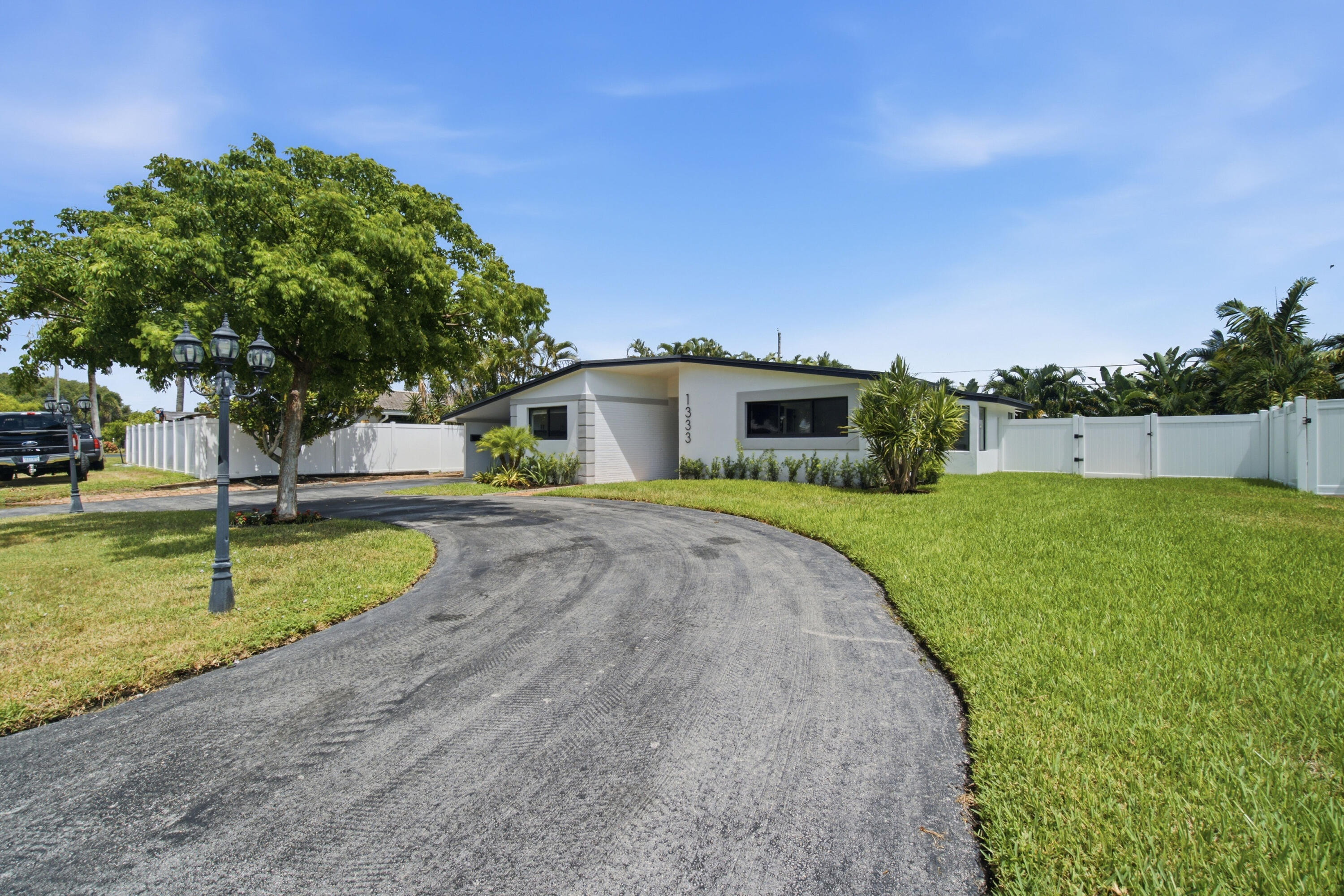 1333 SE 8TH, Deerfield Beach FL 33441