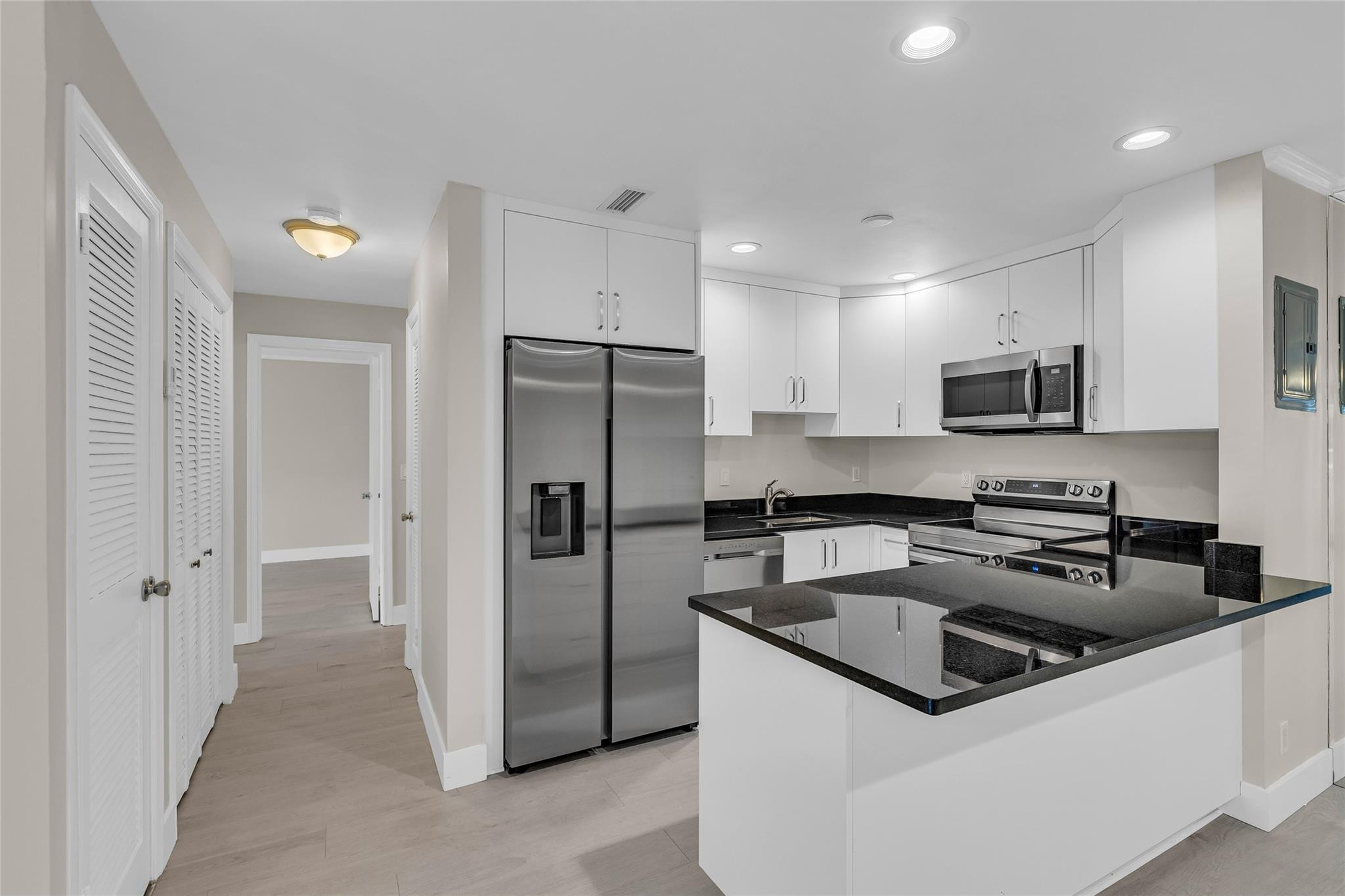6319 Bay Club #1, Fort Lauderdale FL 33308