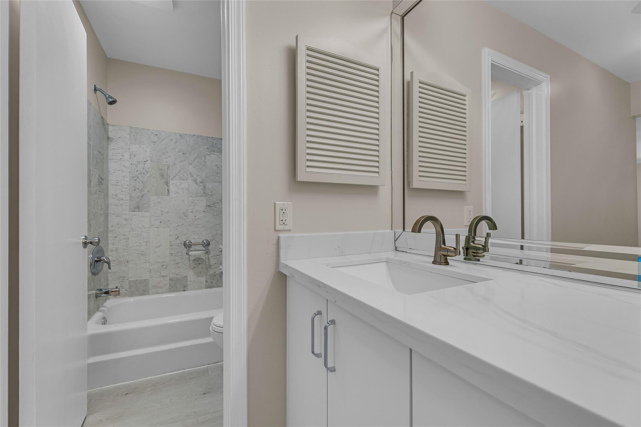 6319 Bay Club #1, Fort Lauderdale FL 33308