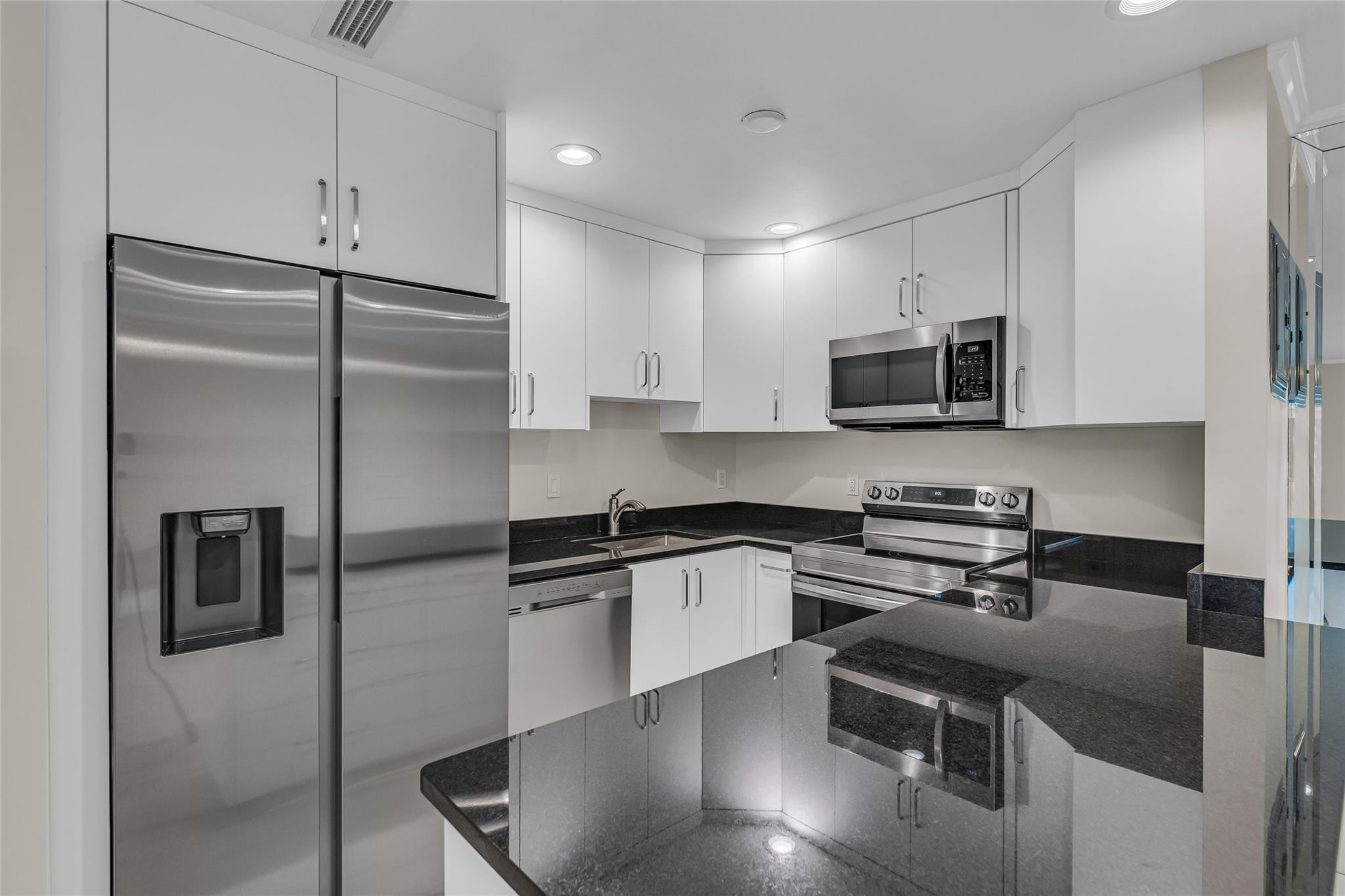 6319 Bay Club #1, Fort Lauderdale FL 33308