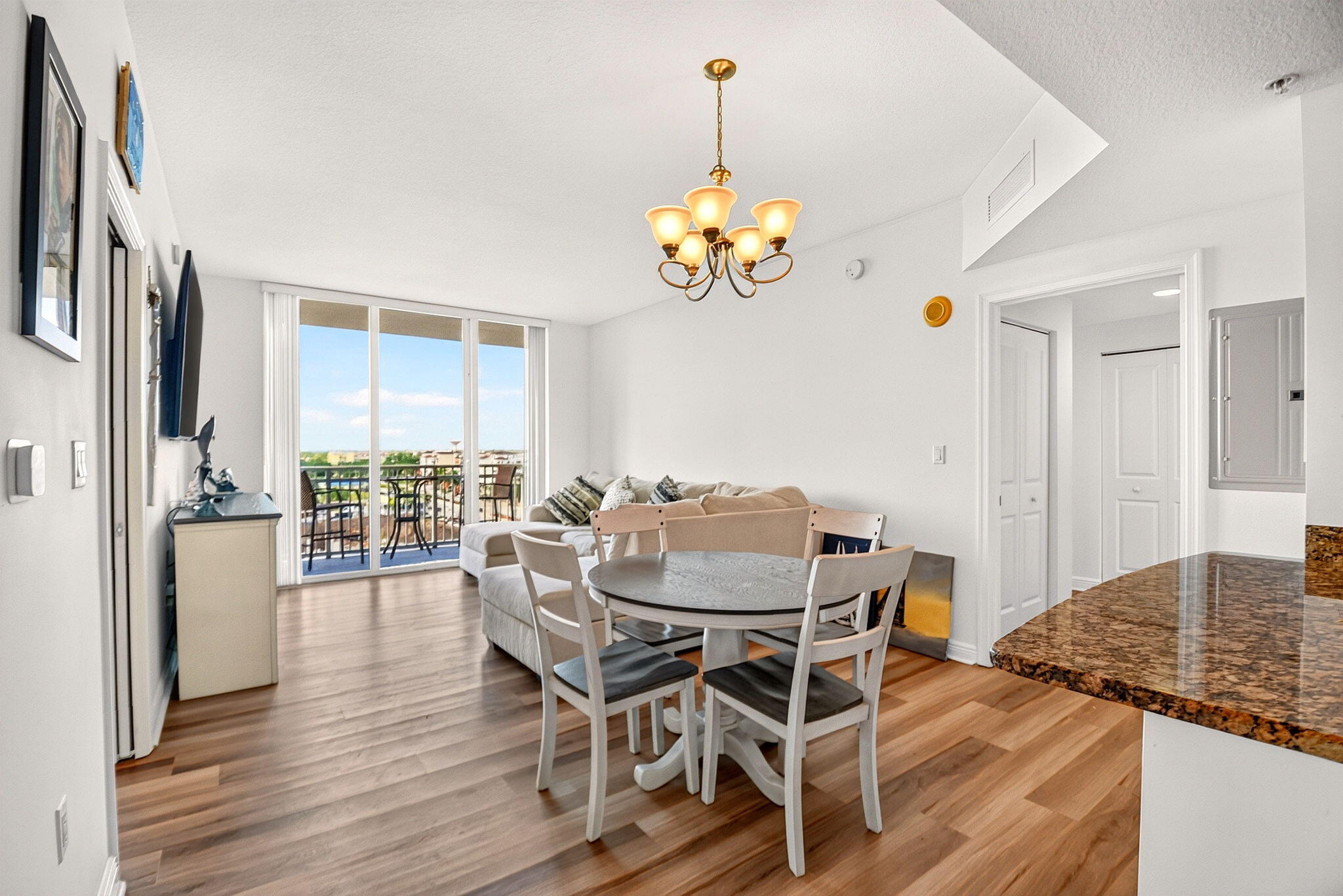 350 N FEDERAL #813, Boynton Beach FL 33435