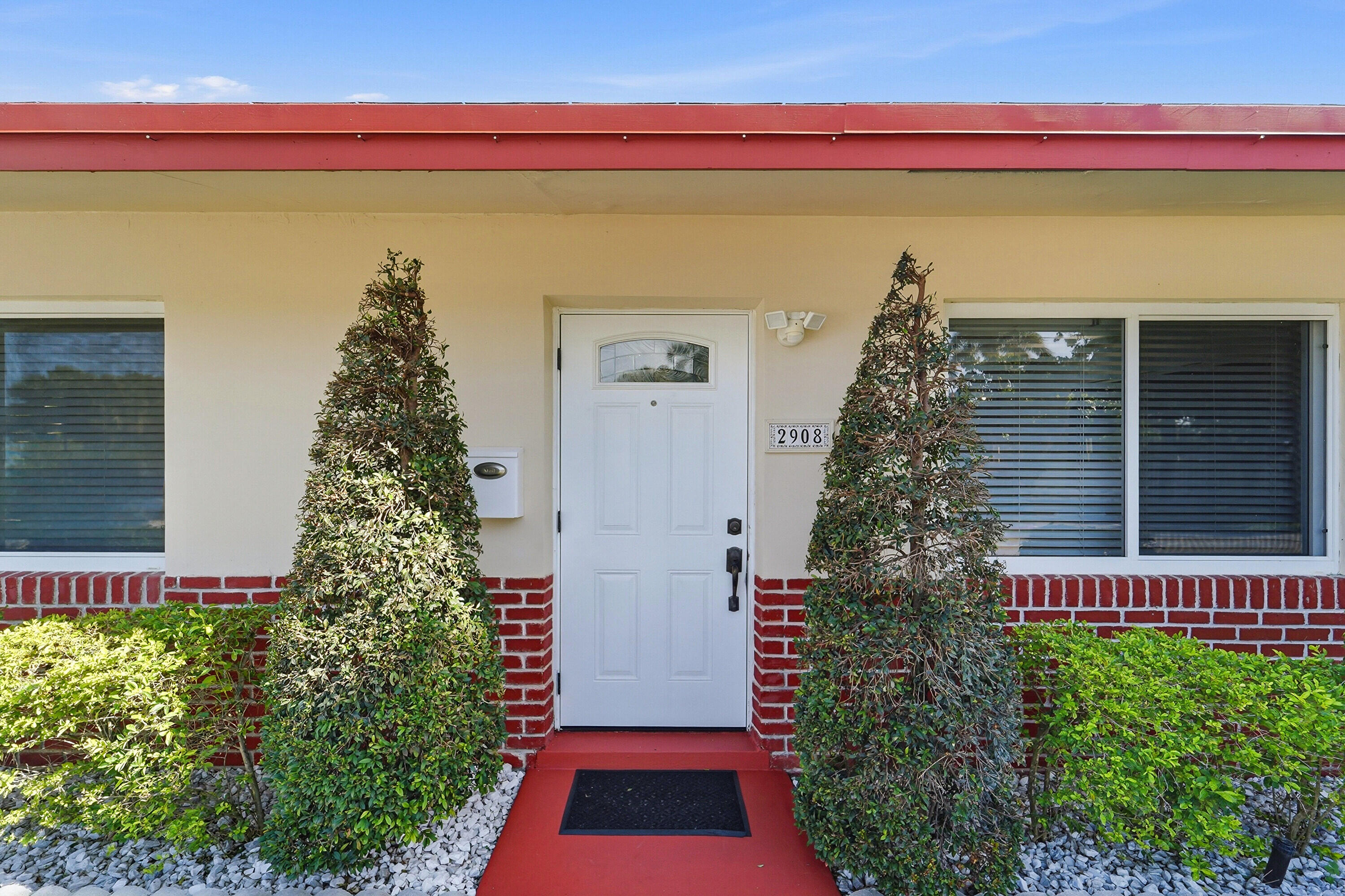 2908 NW 48TH, Tamarac FL 33309