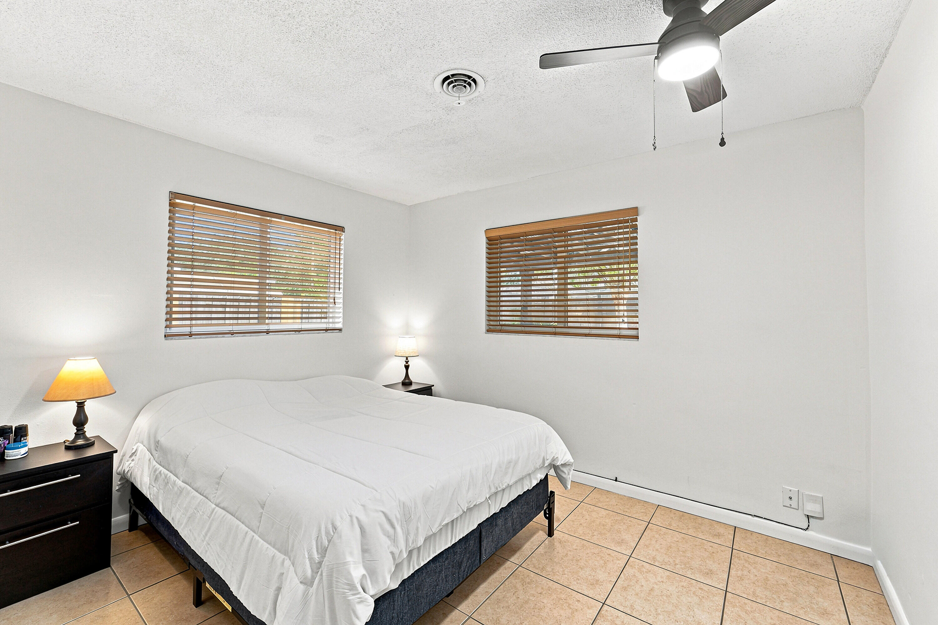 2908 NW 48TH, Tamarac FL 33309