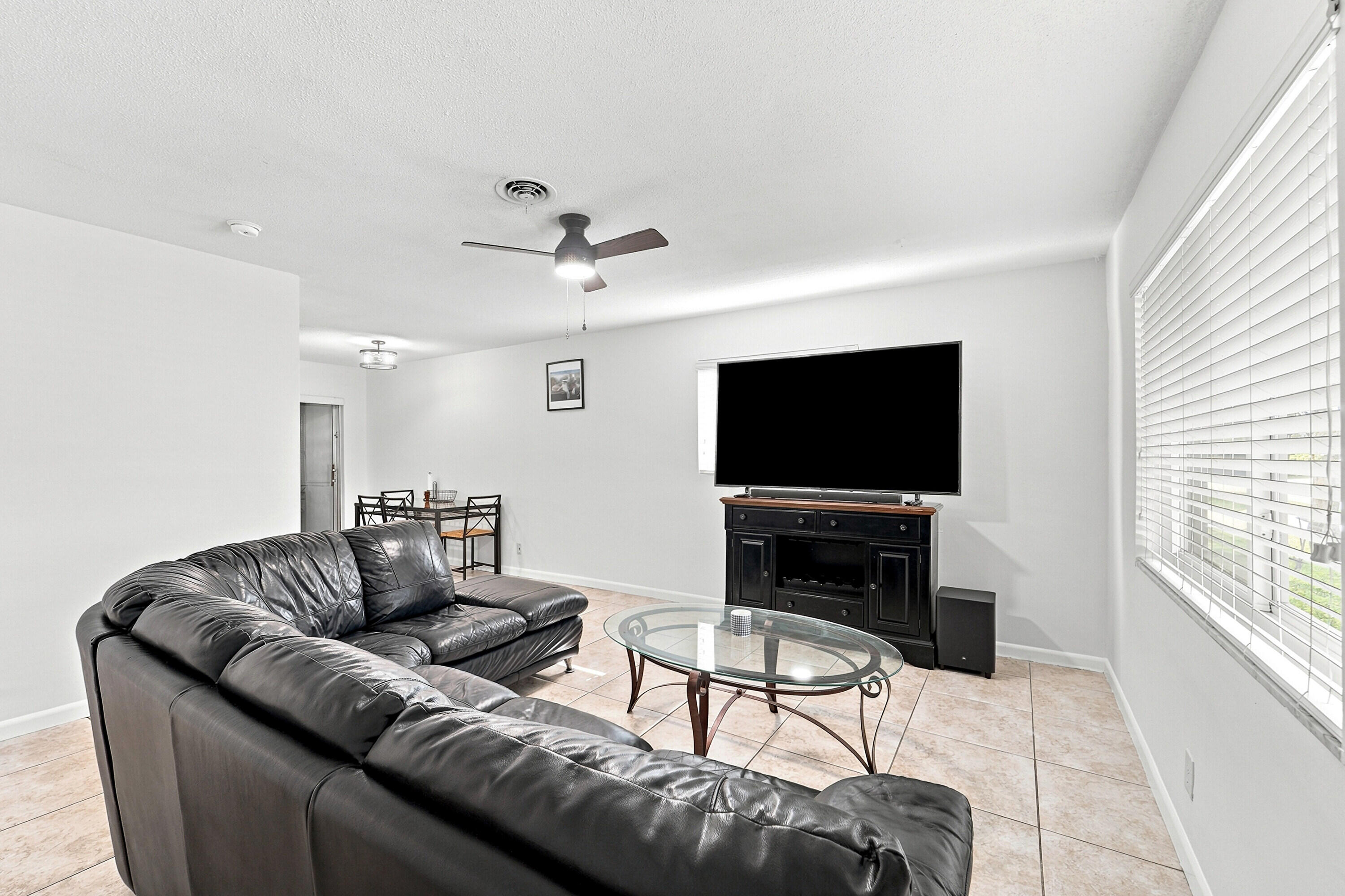 2908 NW 48TH, Tamarac FL 33309