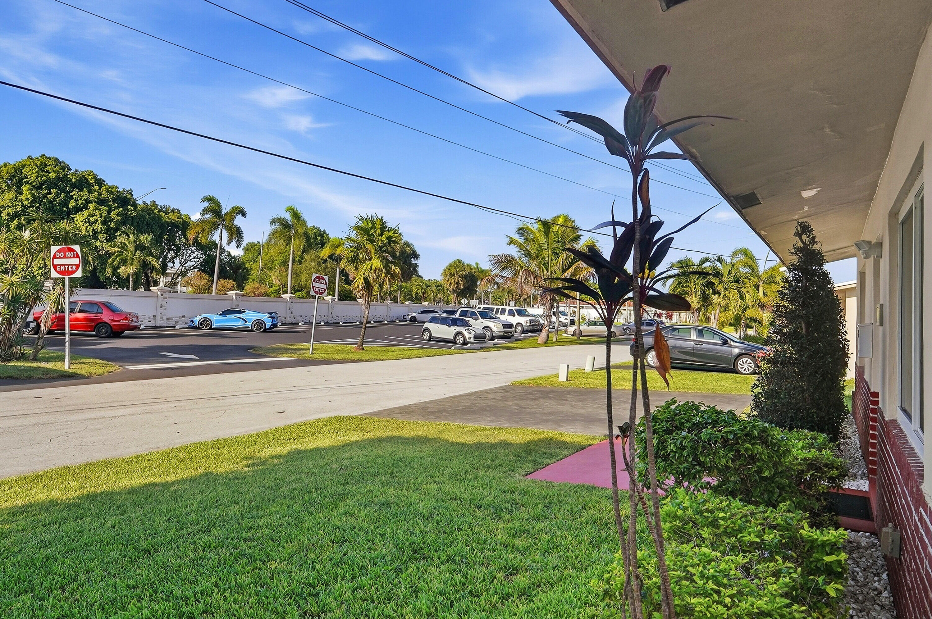 2908 NW 48TH, Tamarac FL 33309