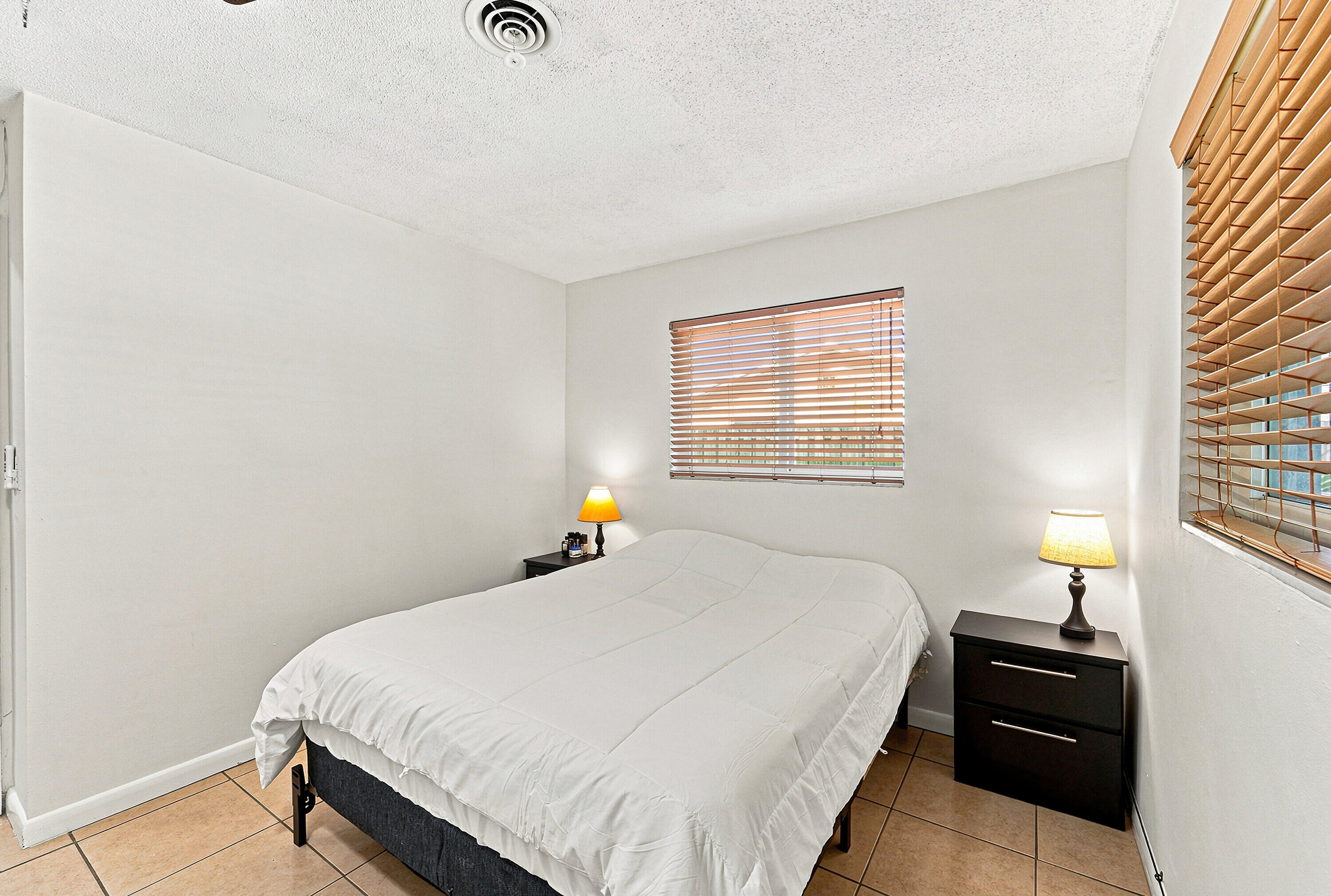 2908 NW 48TH, Tamarac FL 33309