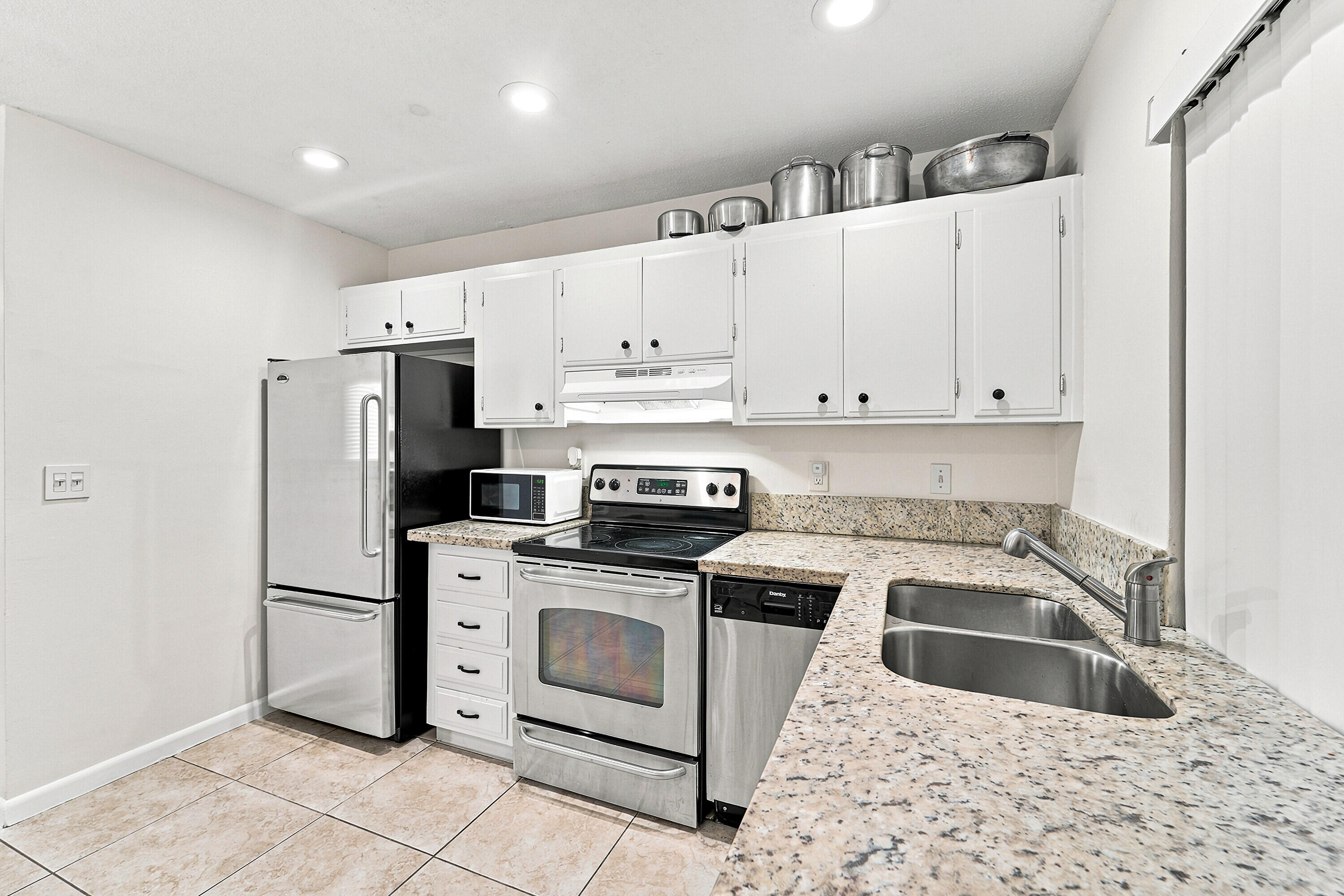 2908 NW 48TH, Tamarac FL 33309