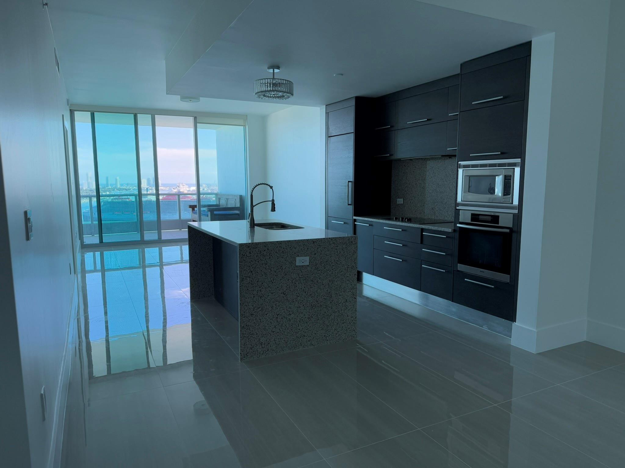 900 Biscayne #2807, Miami FL 33132