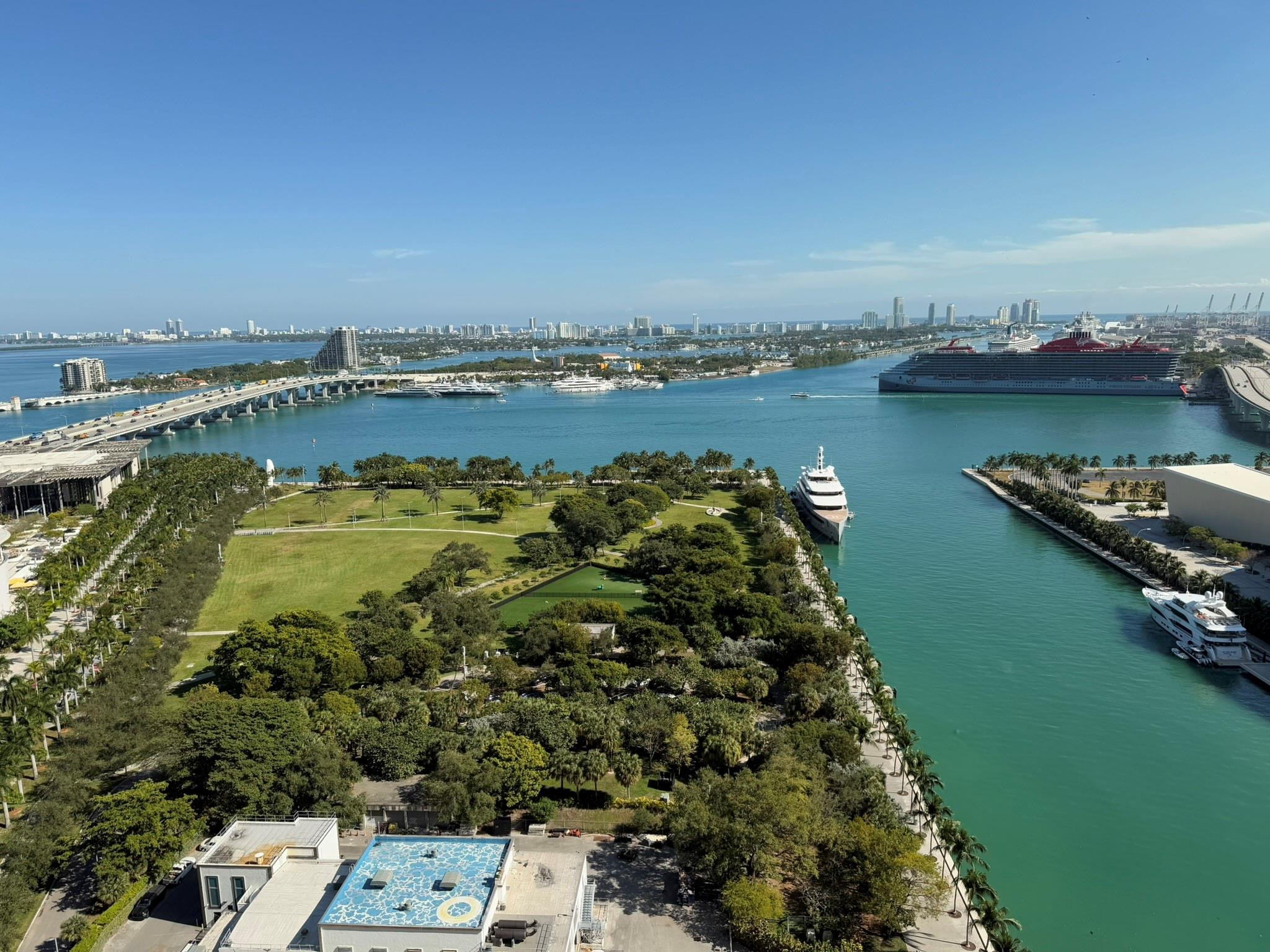 900 Biscayne #2807, Miami FL 33132
