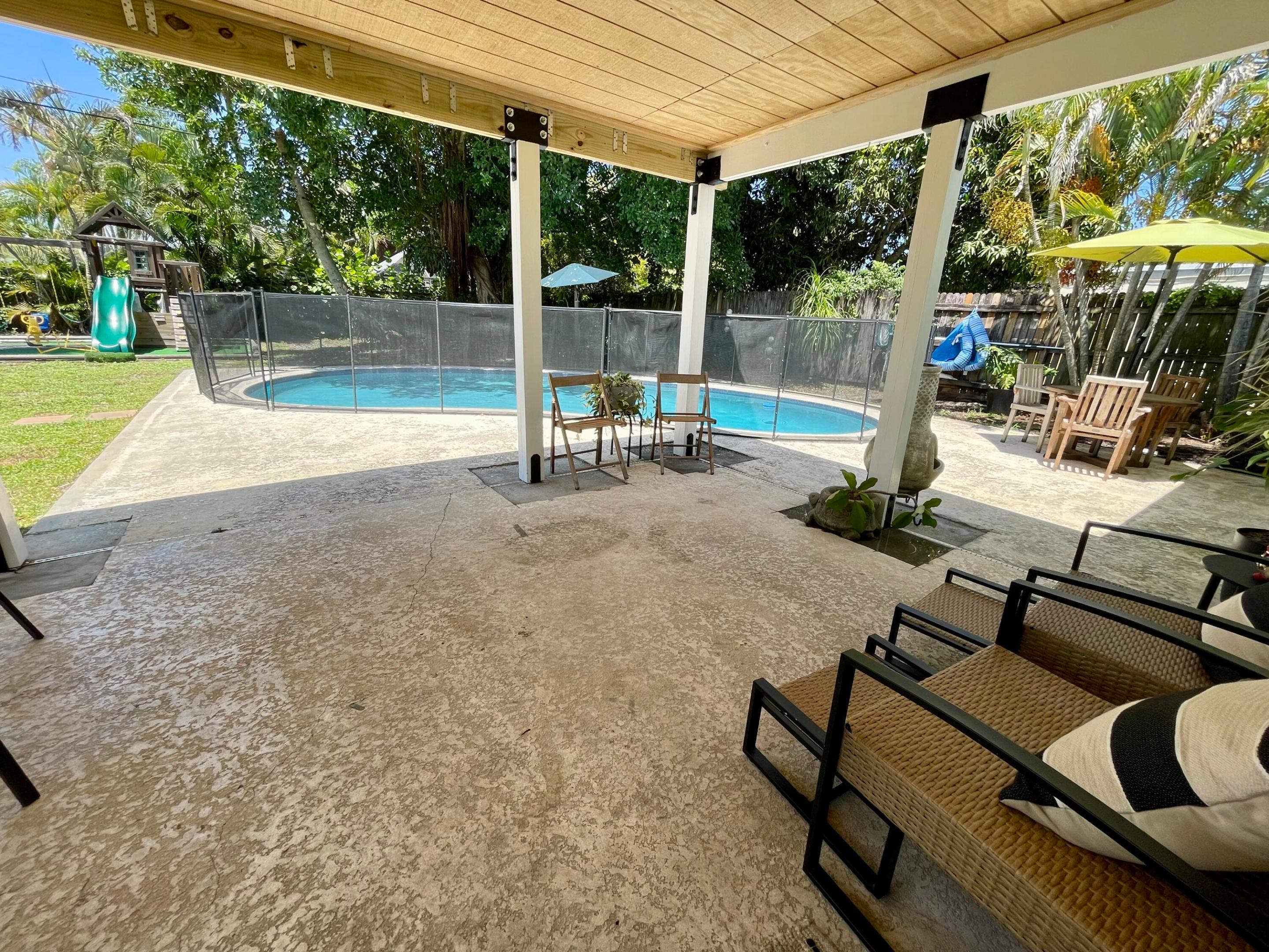 415 Beacon, Tequesta FL 33469