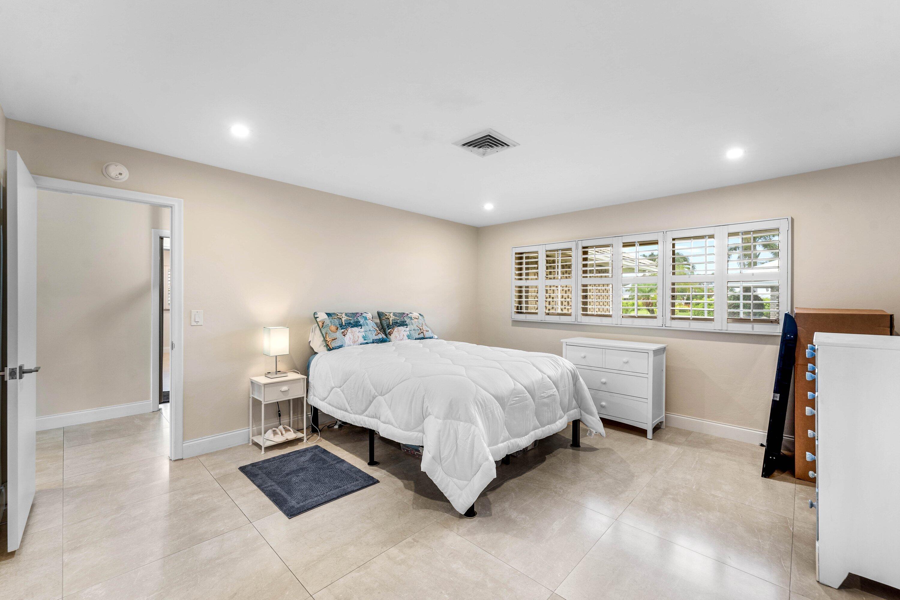362 Yorktowne, Atlantis FL 33462