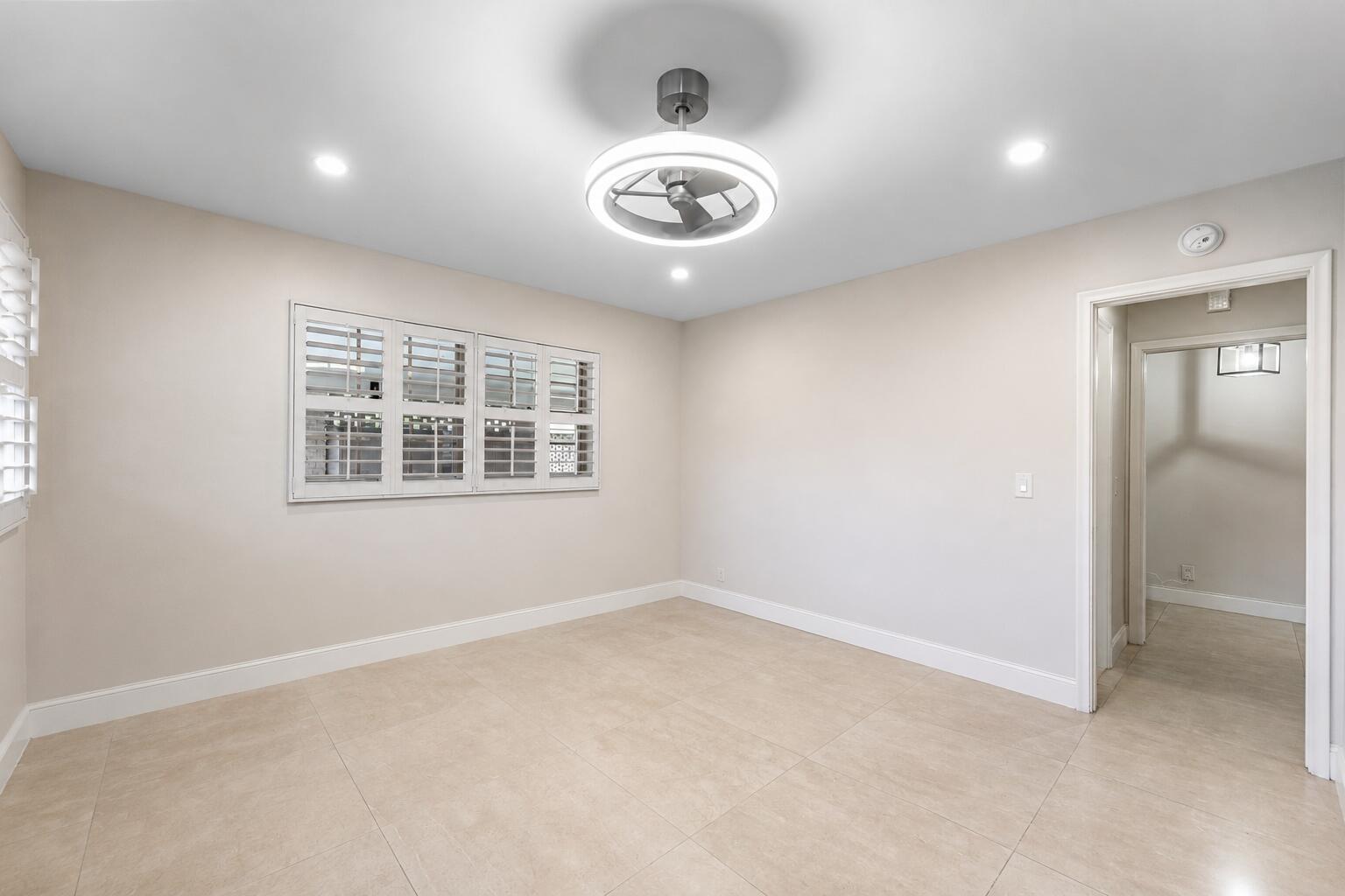 362 Yorktowne, Atlantis FL 33462