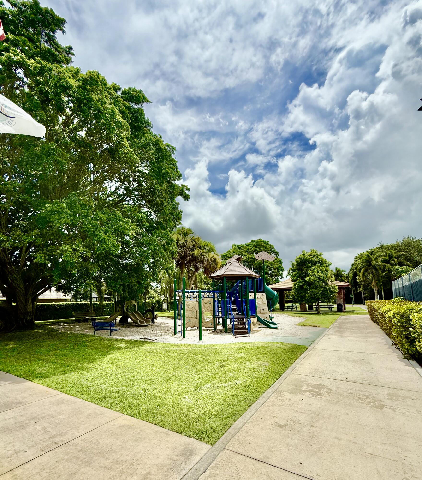362 Yorktowne, Atlantis FL 33462